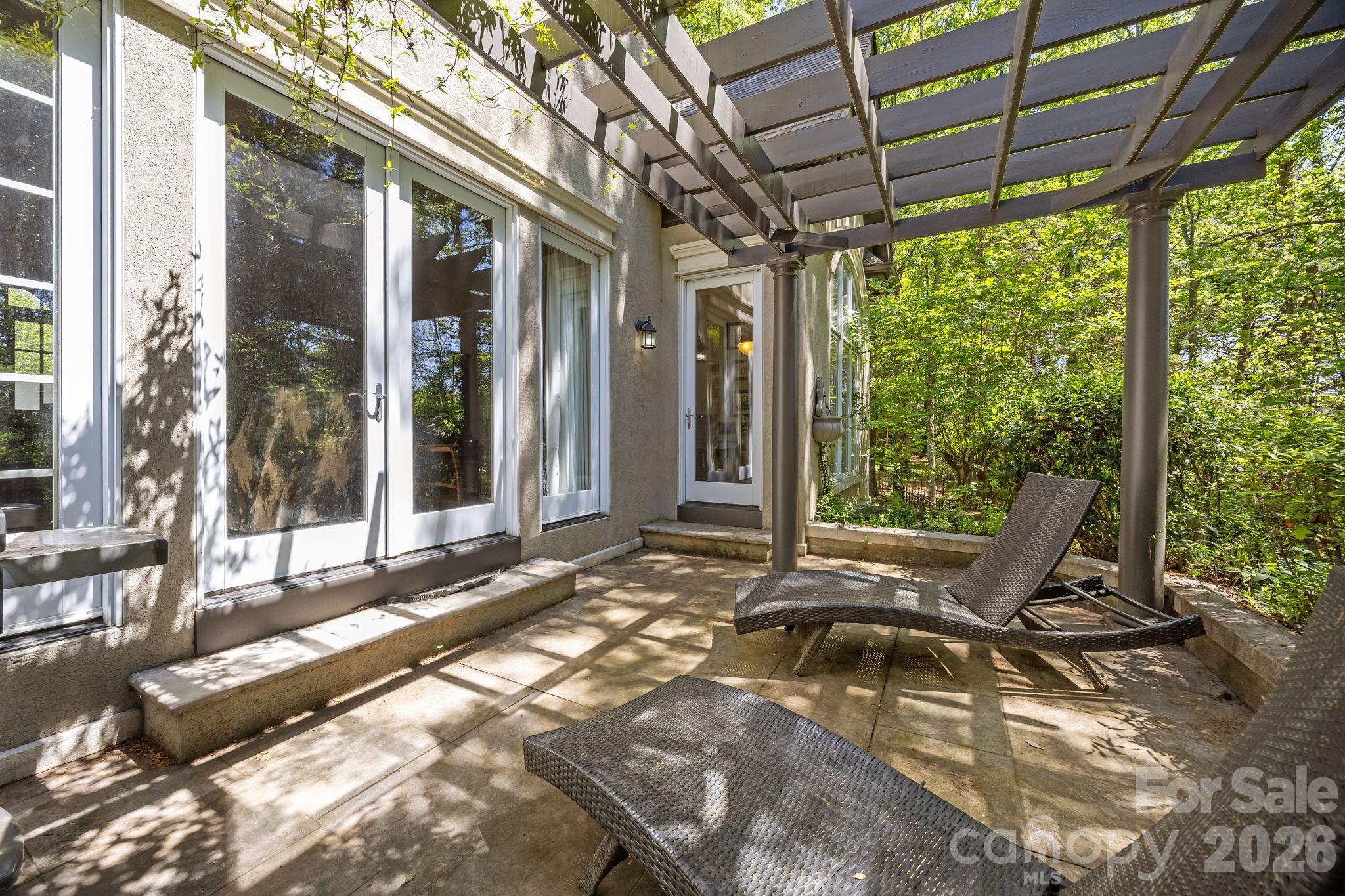11123 Pound Hill Lane — Charlotte