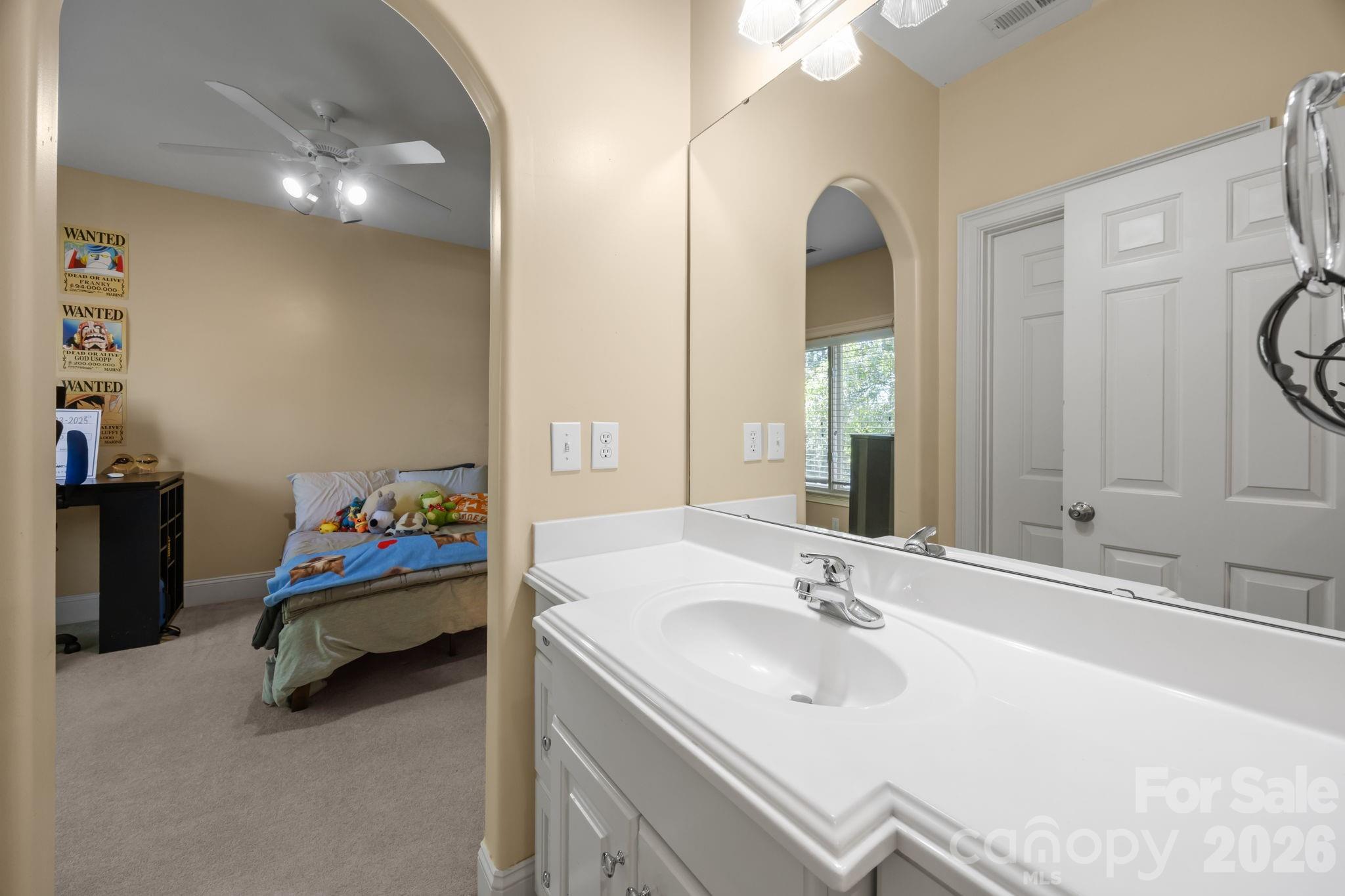 11123 Pound Hill Lane — Charlotte