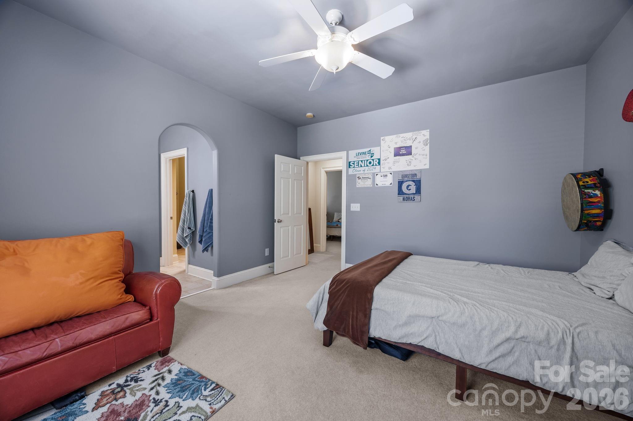 11123 Pound Hill Lane — Charlotte