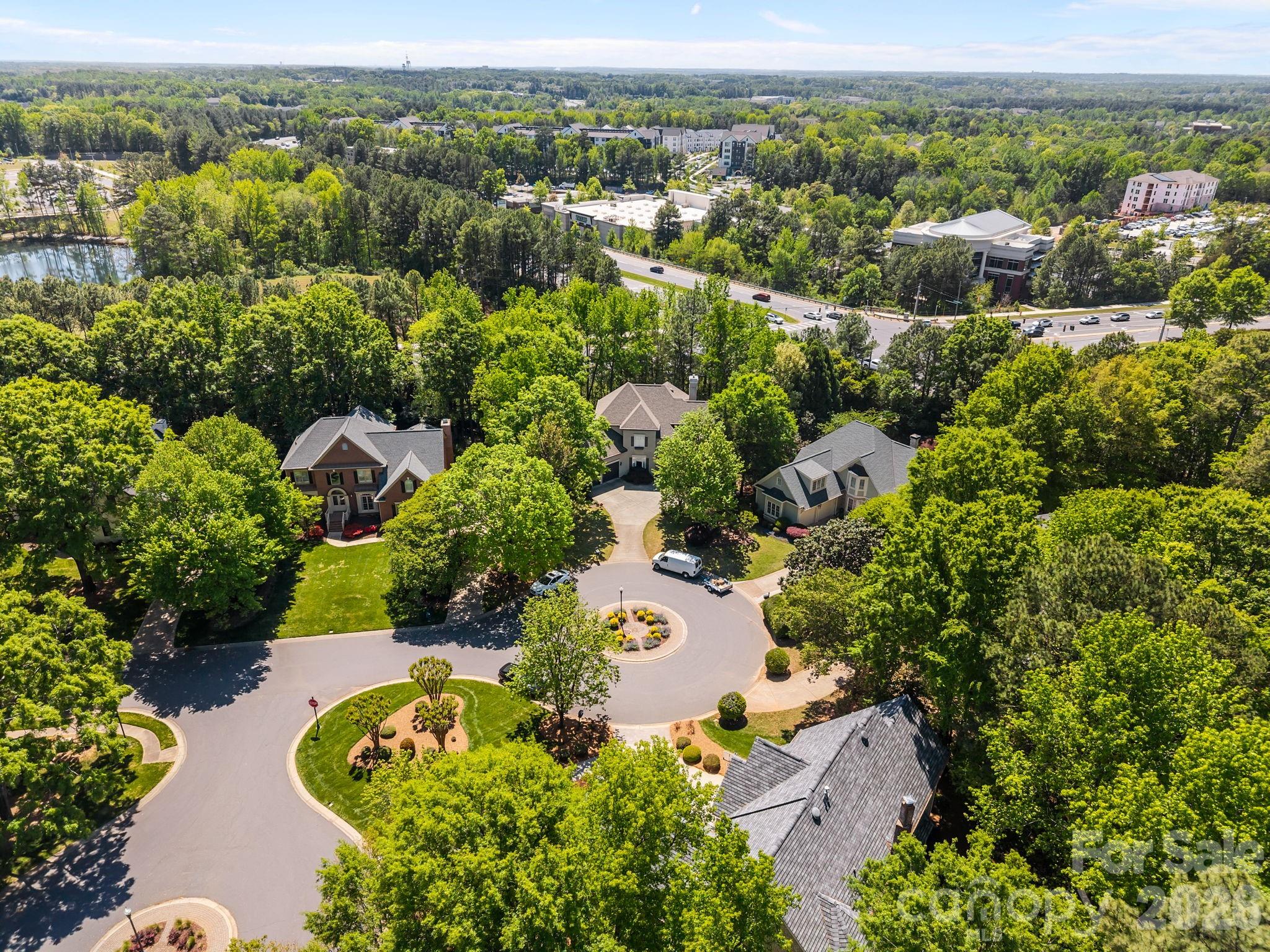 11123 Pound Hill Lane — Charlotte