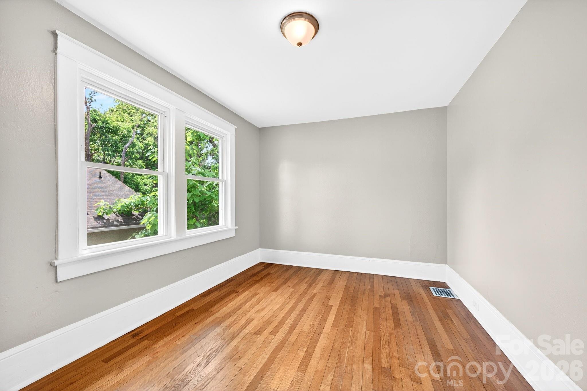 55 Walton Street — Asheville