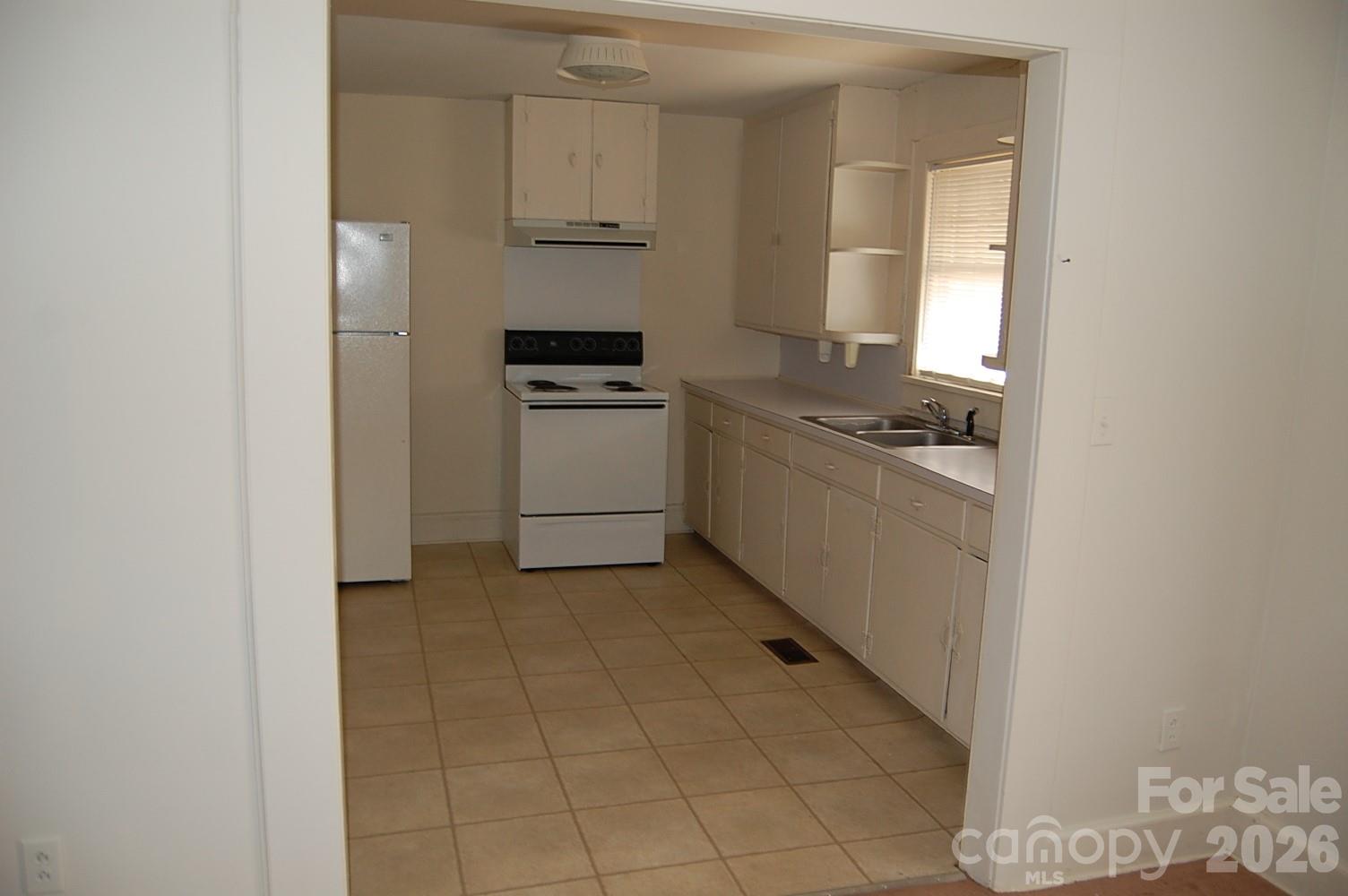 120,126,130 Sunset Drive — Salisbury