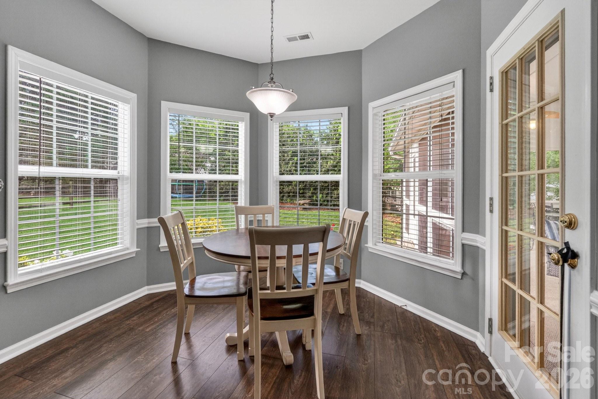 8921 Glade Court — Huntersville