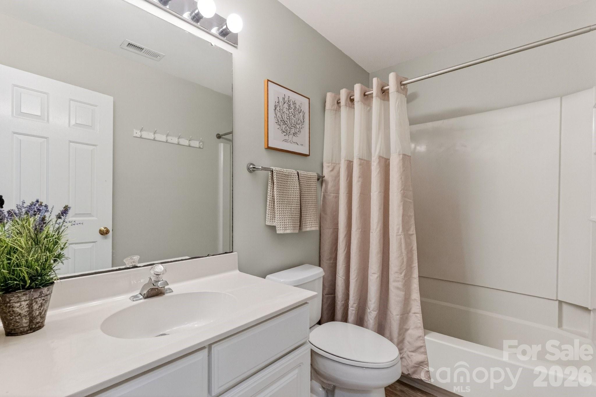 8921 Glade Court — Huntersville
