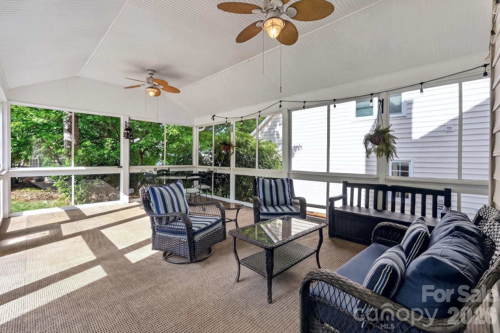 8921 Glade Court — Huntersville