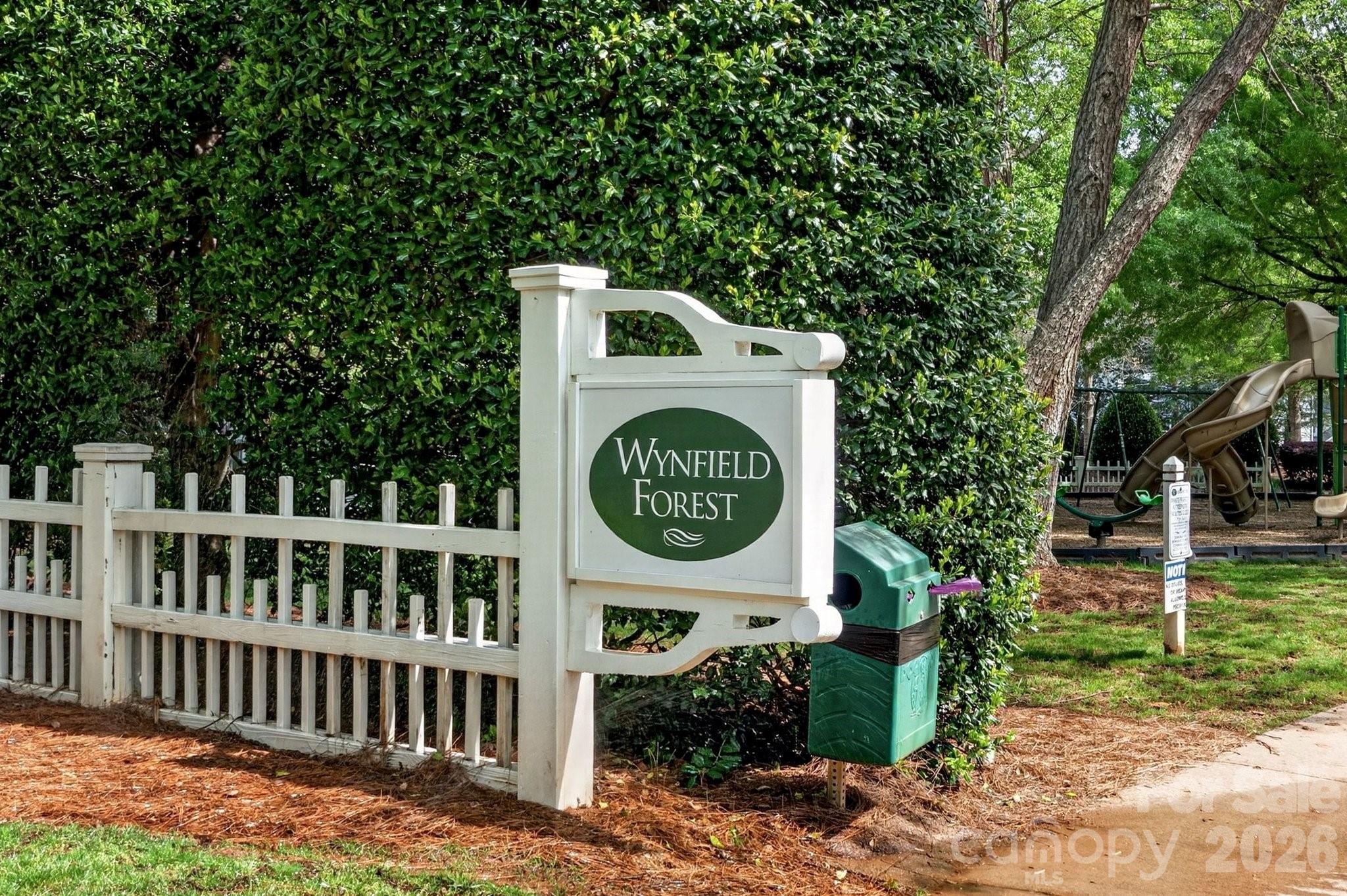 8921 Glade Court — Huntersville