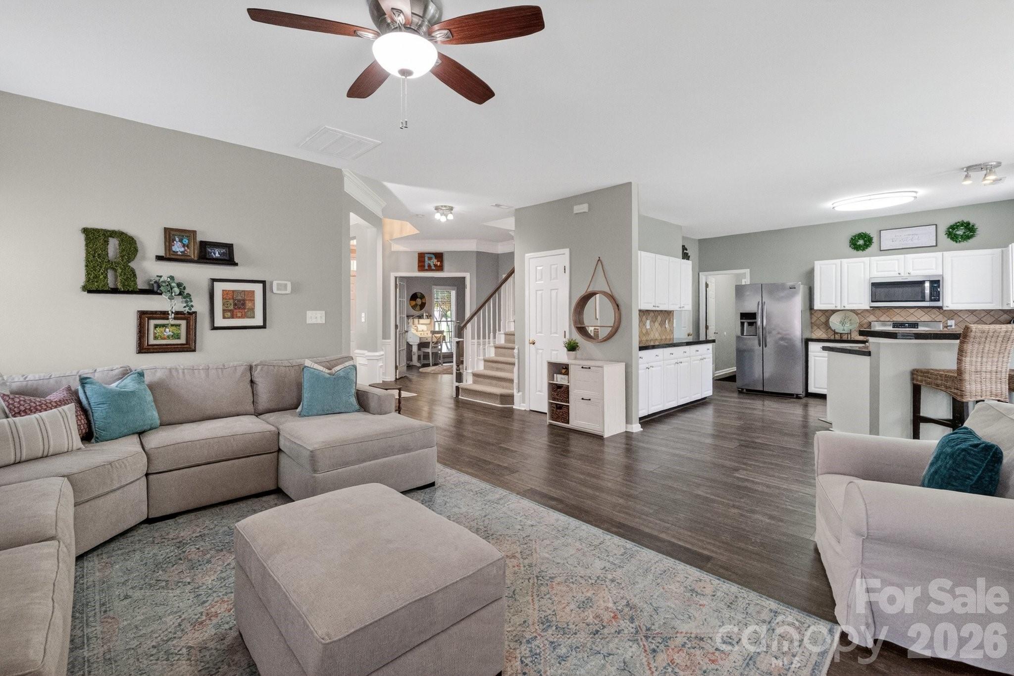 8921 Glade Court — Huntersville