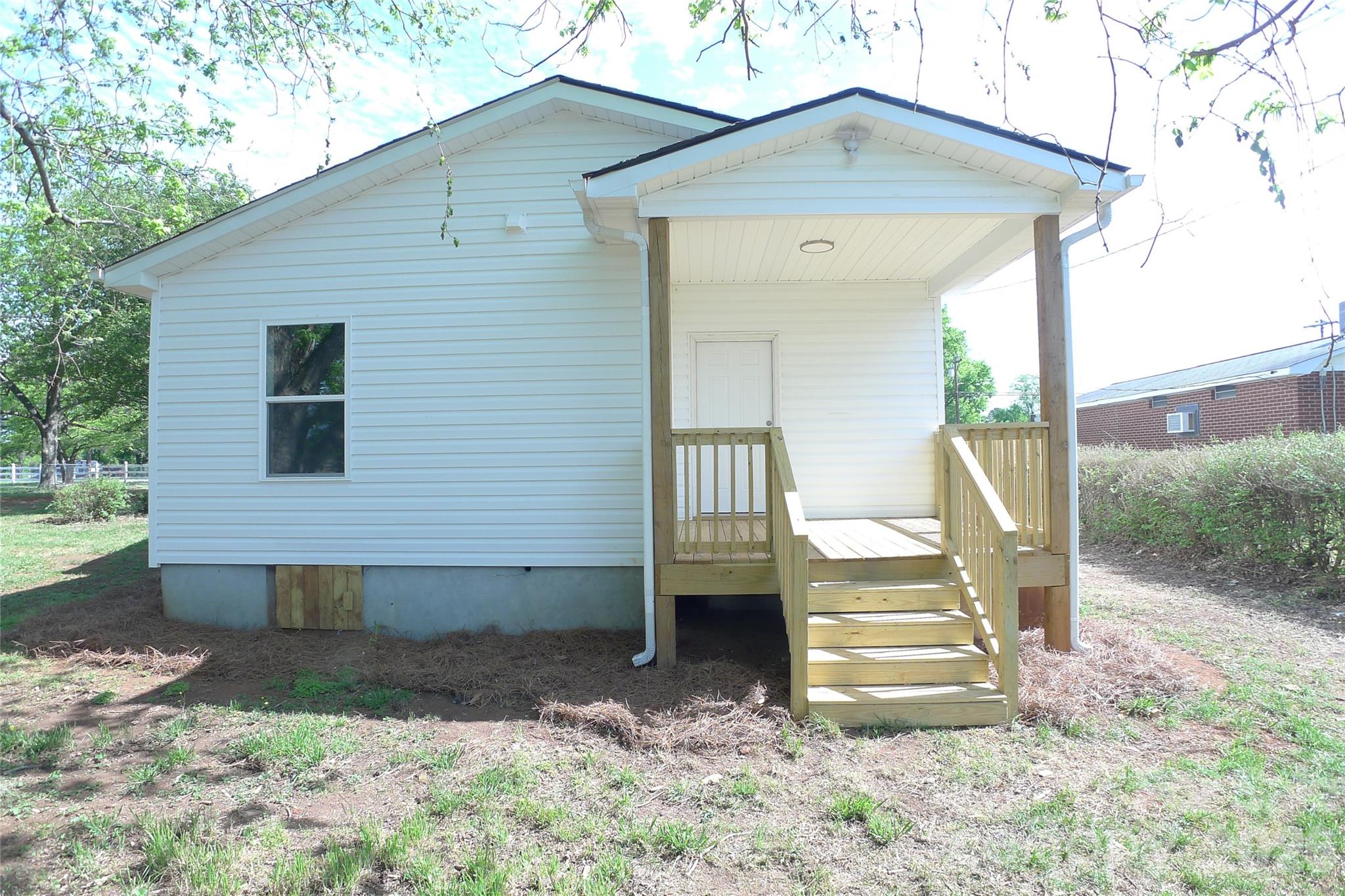 2546 US 601 Highway S — Mocksville