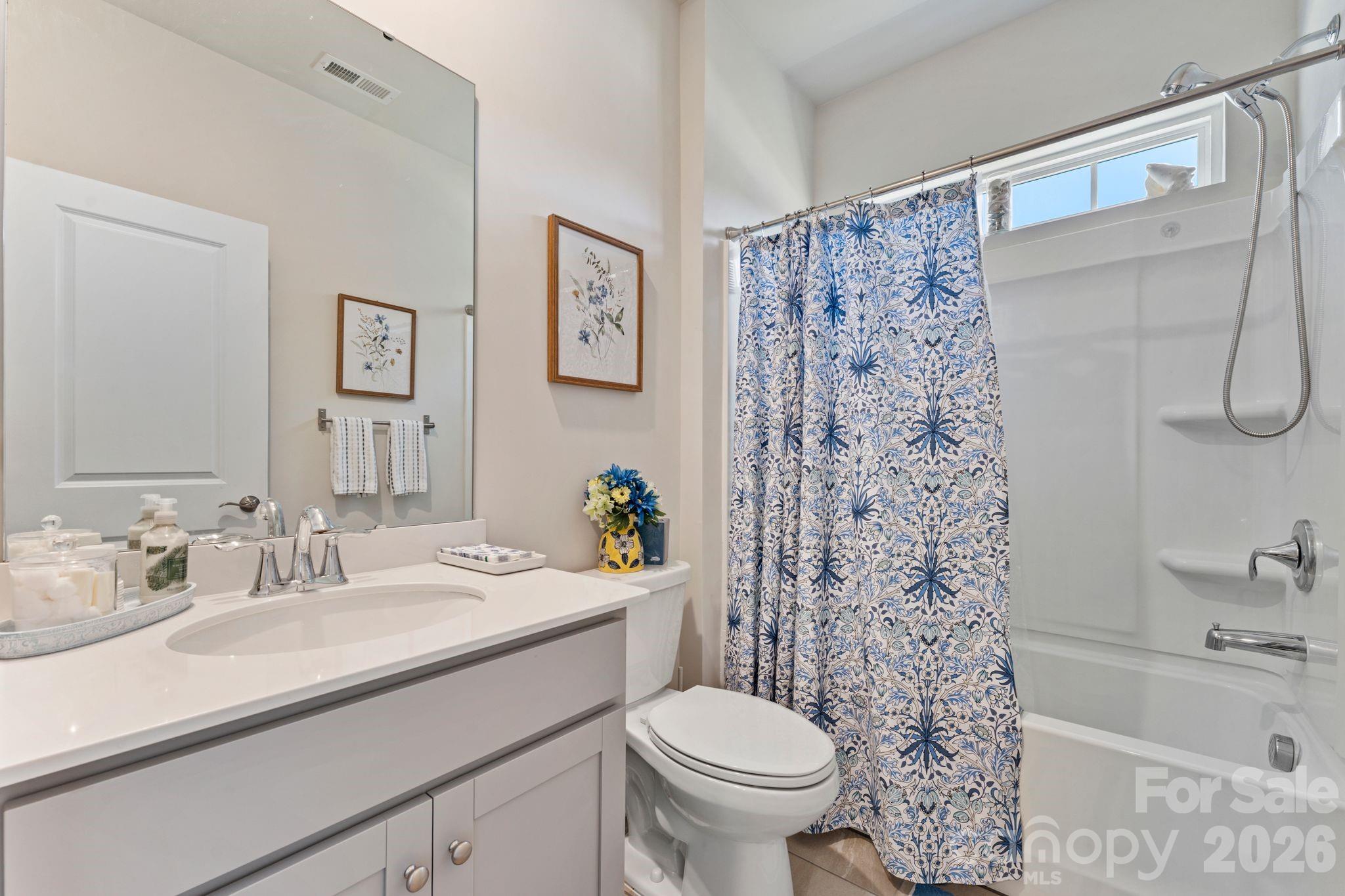 138 Dubois Drive — Mooresville