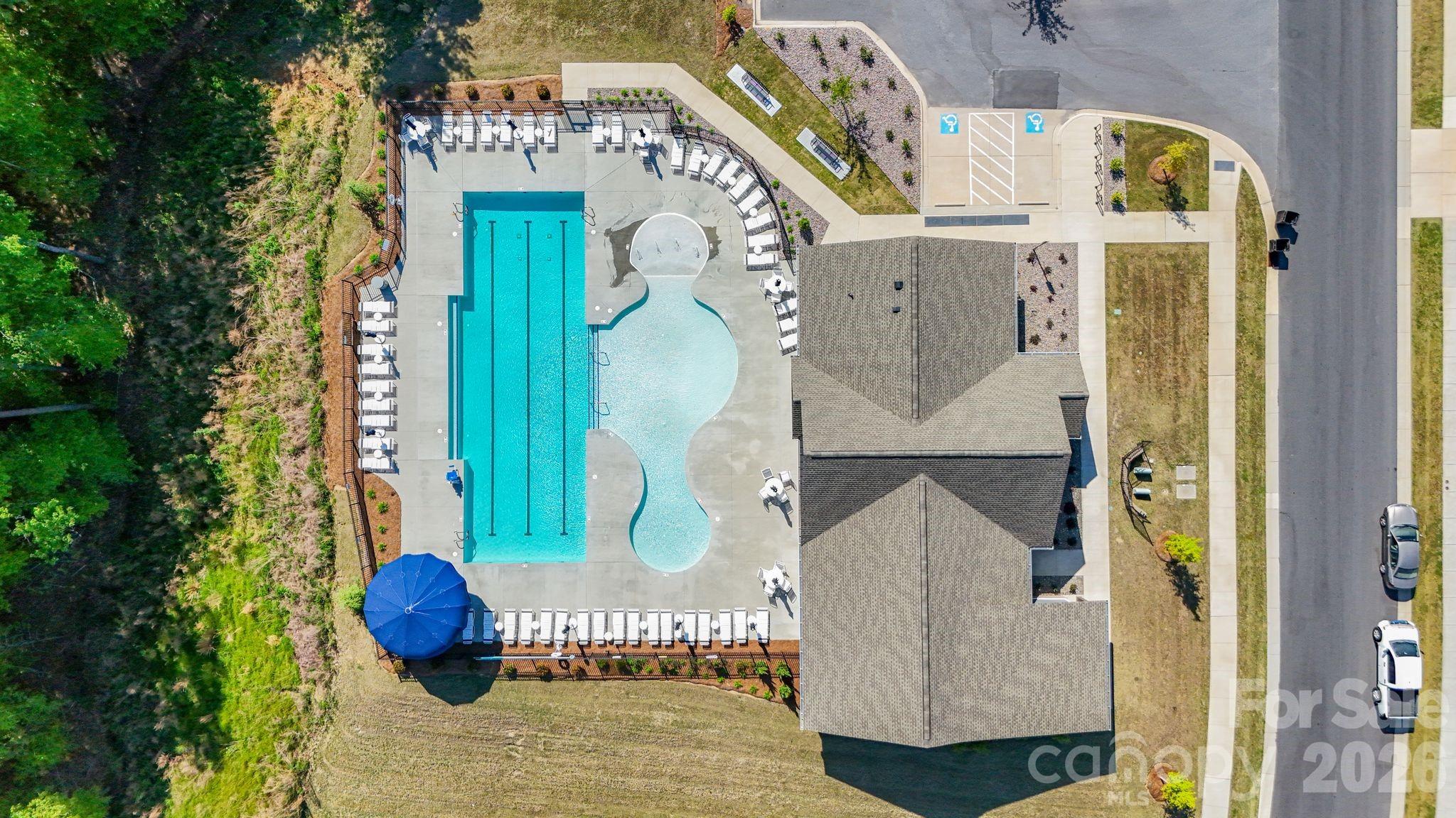 138 Dubois Drive — Mooresville