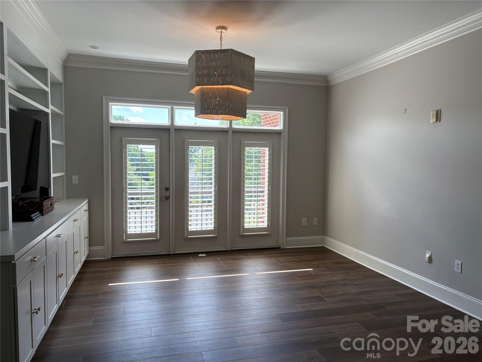 2990 Selwyn Avenue — Charlotte