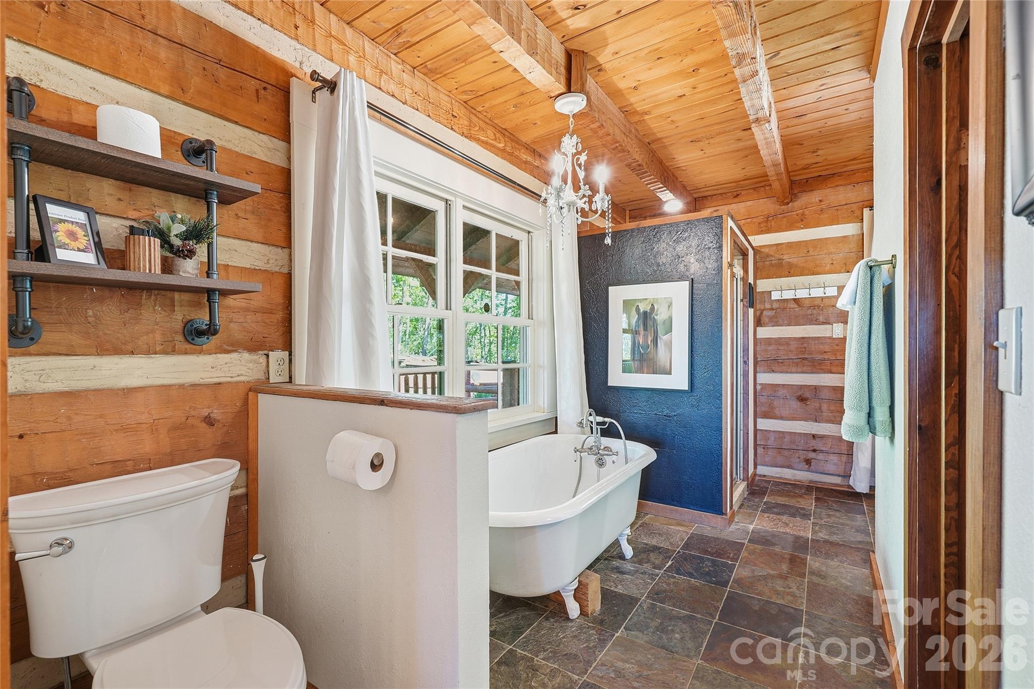 723 N Highland Road — Mill Spring