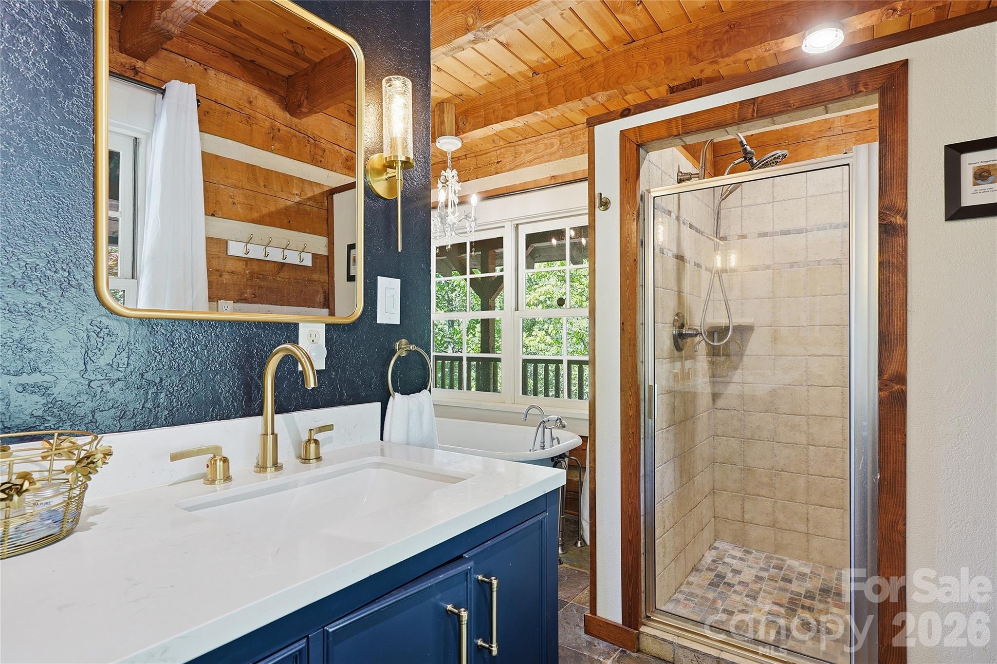 723 N Highland Road — Mill Spring