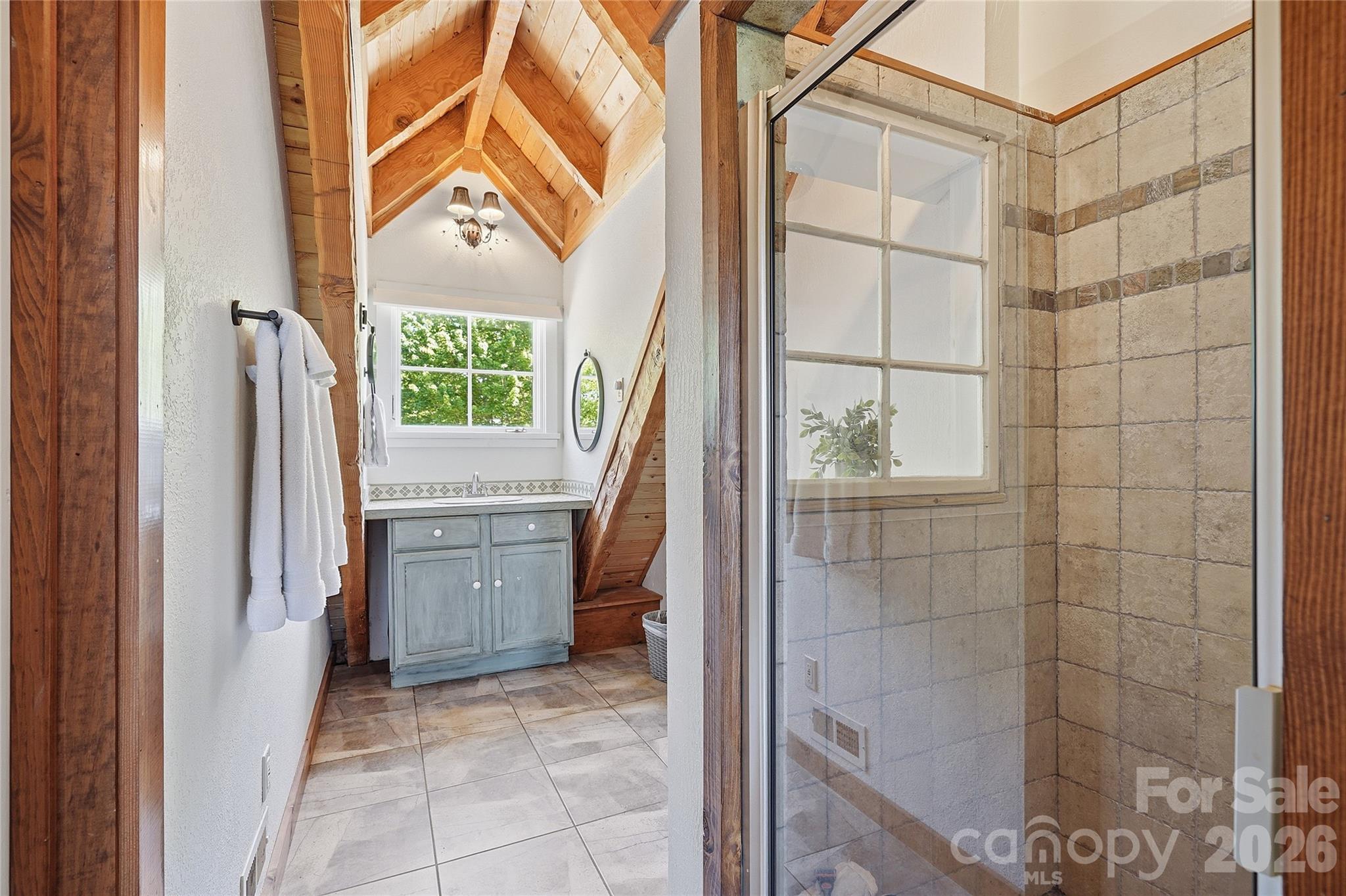 723 N Highland Road — Mill Spring