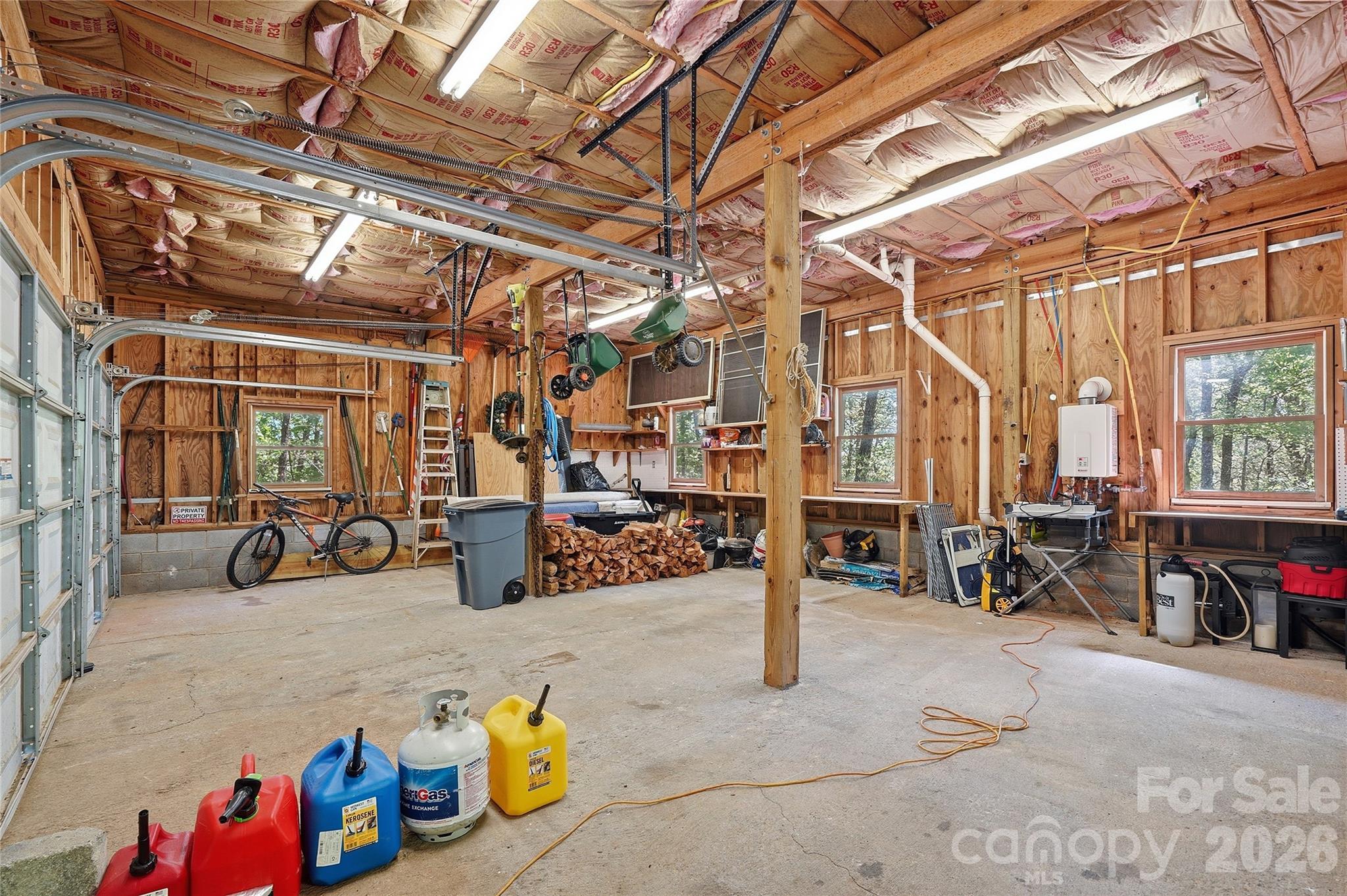 723 N Highland Road — Mill Spring