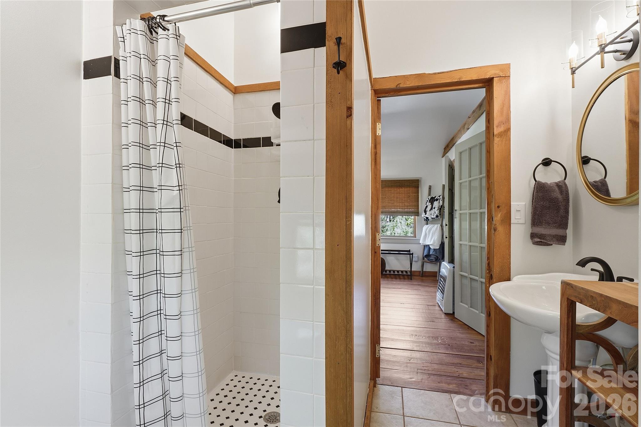 723 N Highland Road — Mill Spring