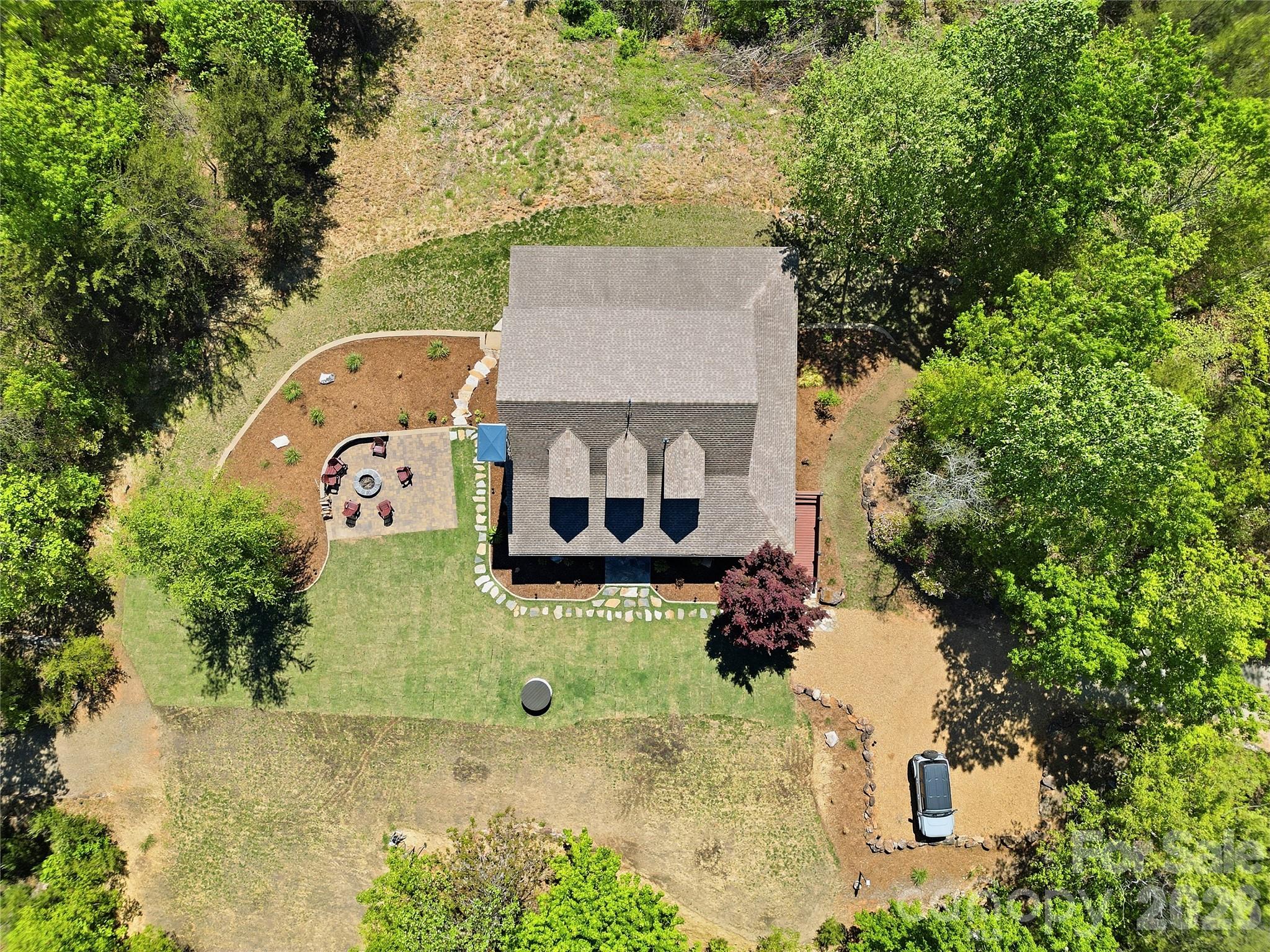 723 N Highland Road — Mill Spring