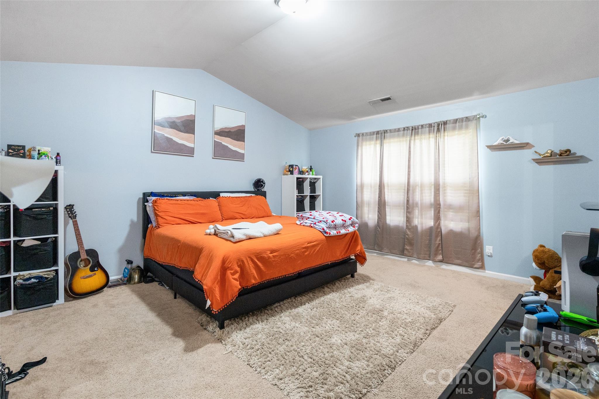 2046 E Park Drive — Lancaster