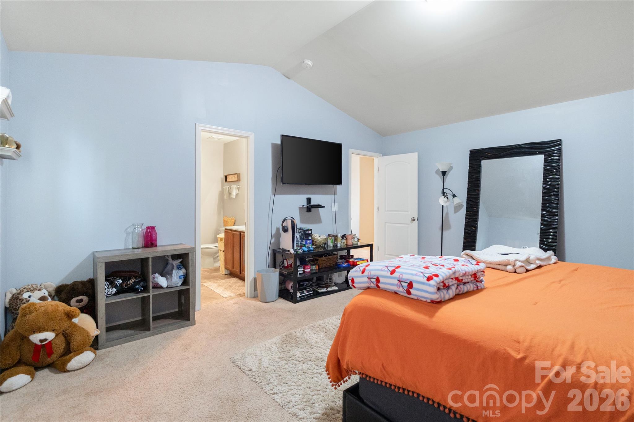 2046 E Park Drive — Lancaster