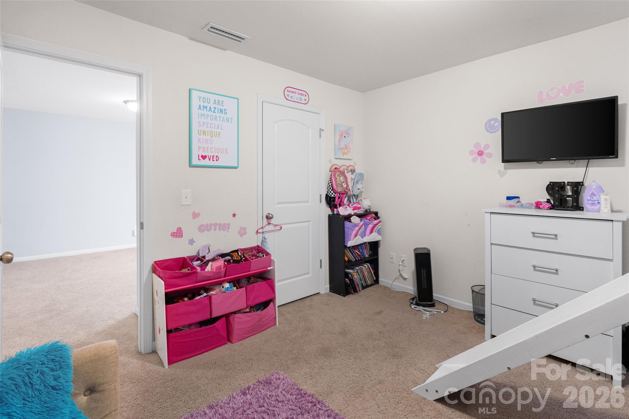 2046 E Park Drive — Lancaster