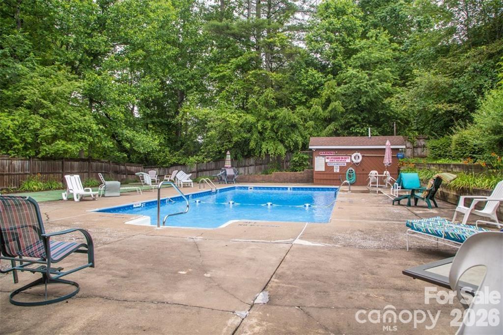 44 Sagebrush Circle — Etowah