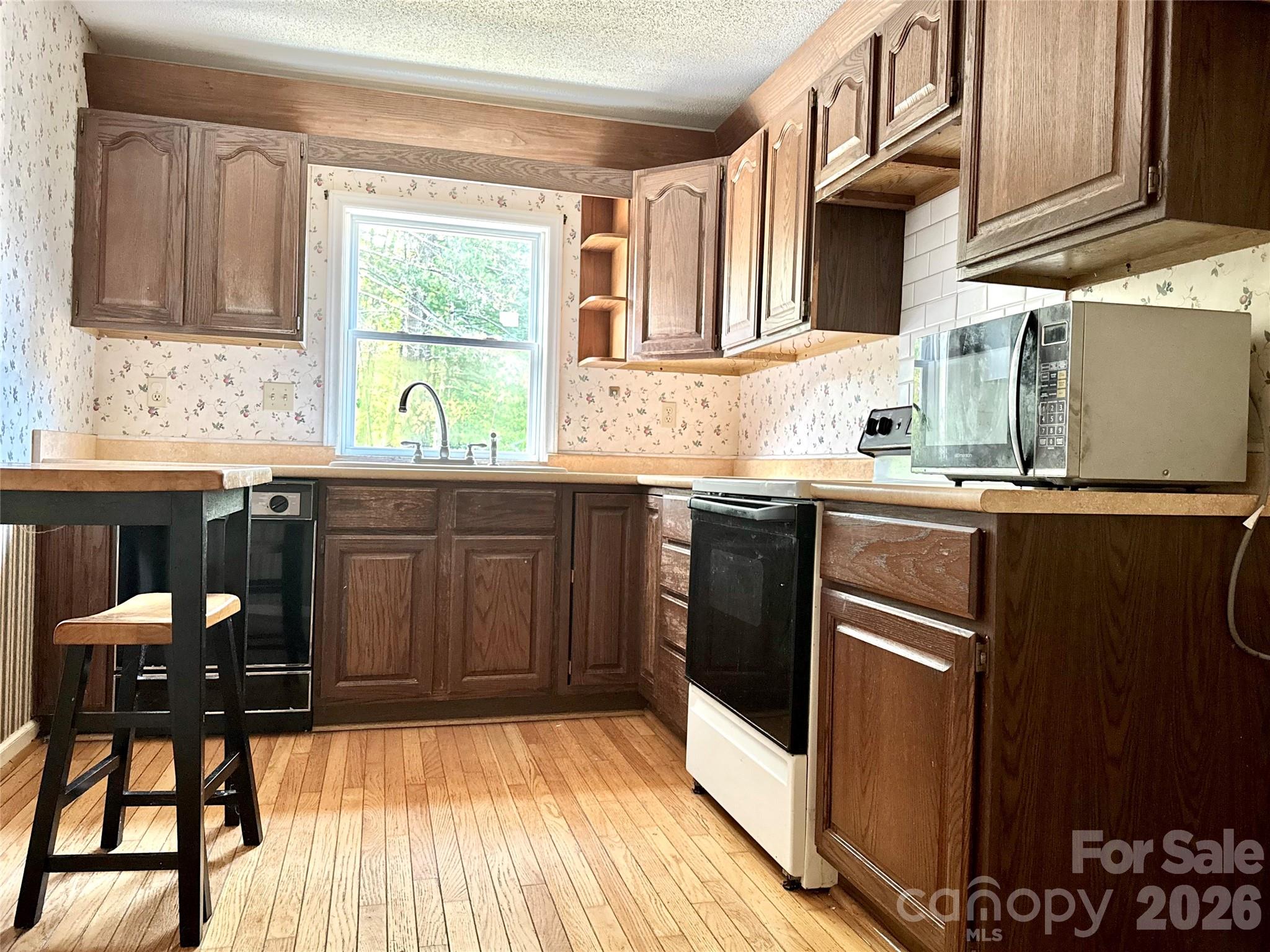44 Sagebrush Circle — Etowah