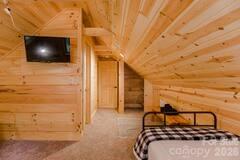 11 Sugar Maple Drive — Black Mountain