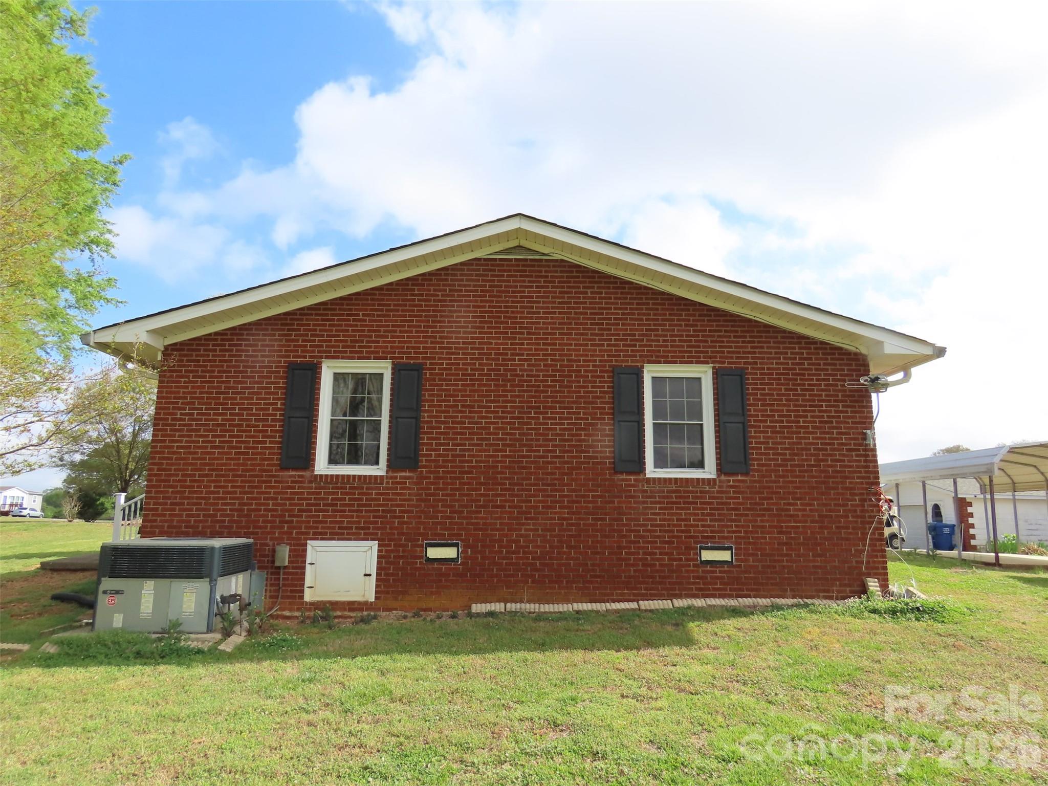 2724 Lucy Short Cut Road — Marshville