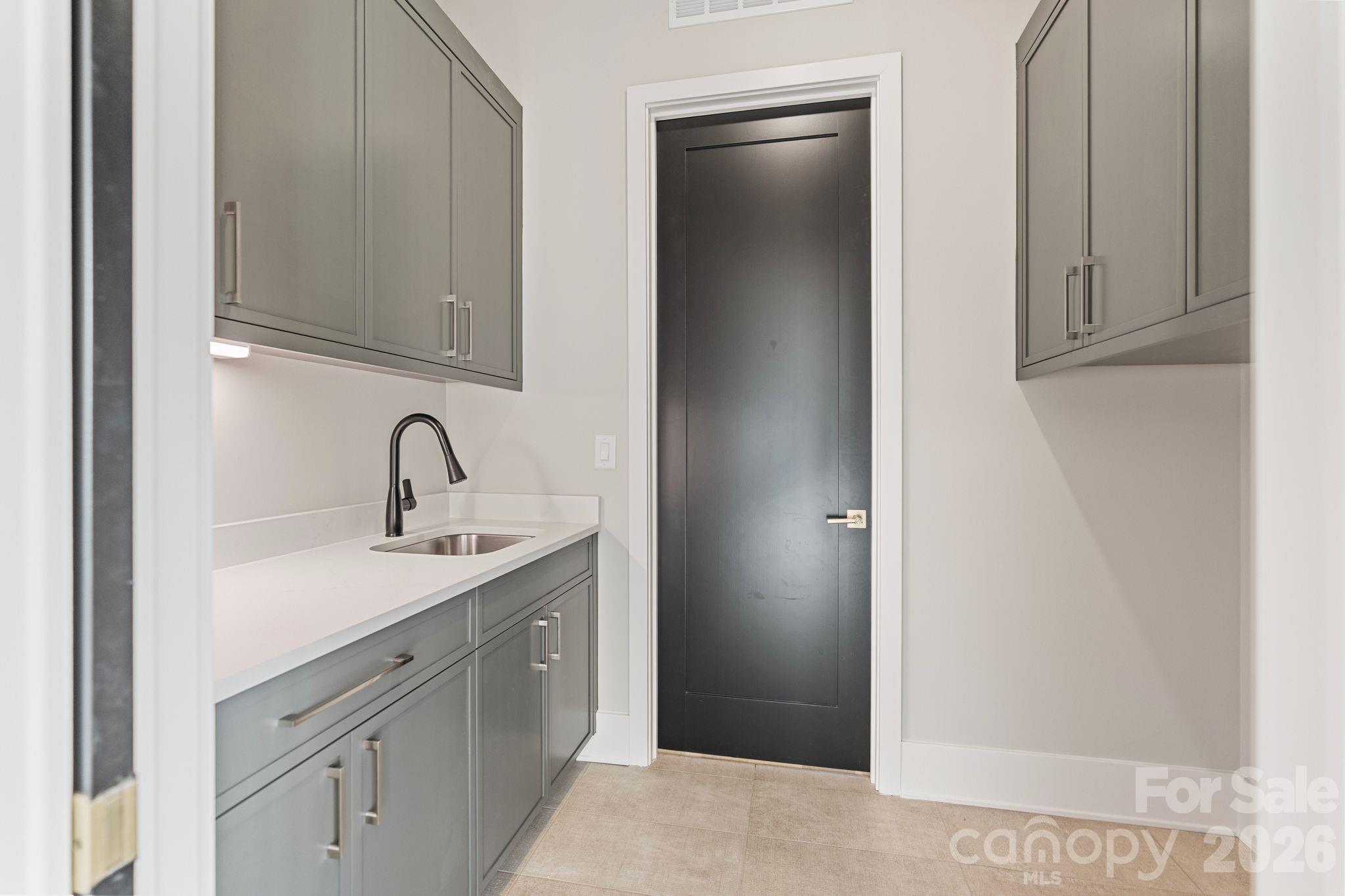 217 Crest Court — Weddington