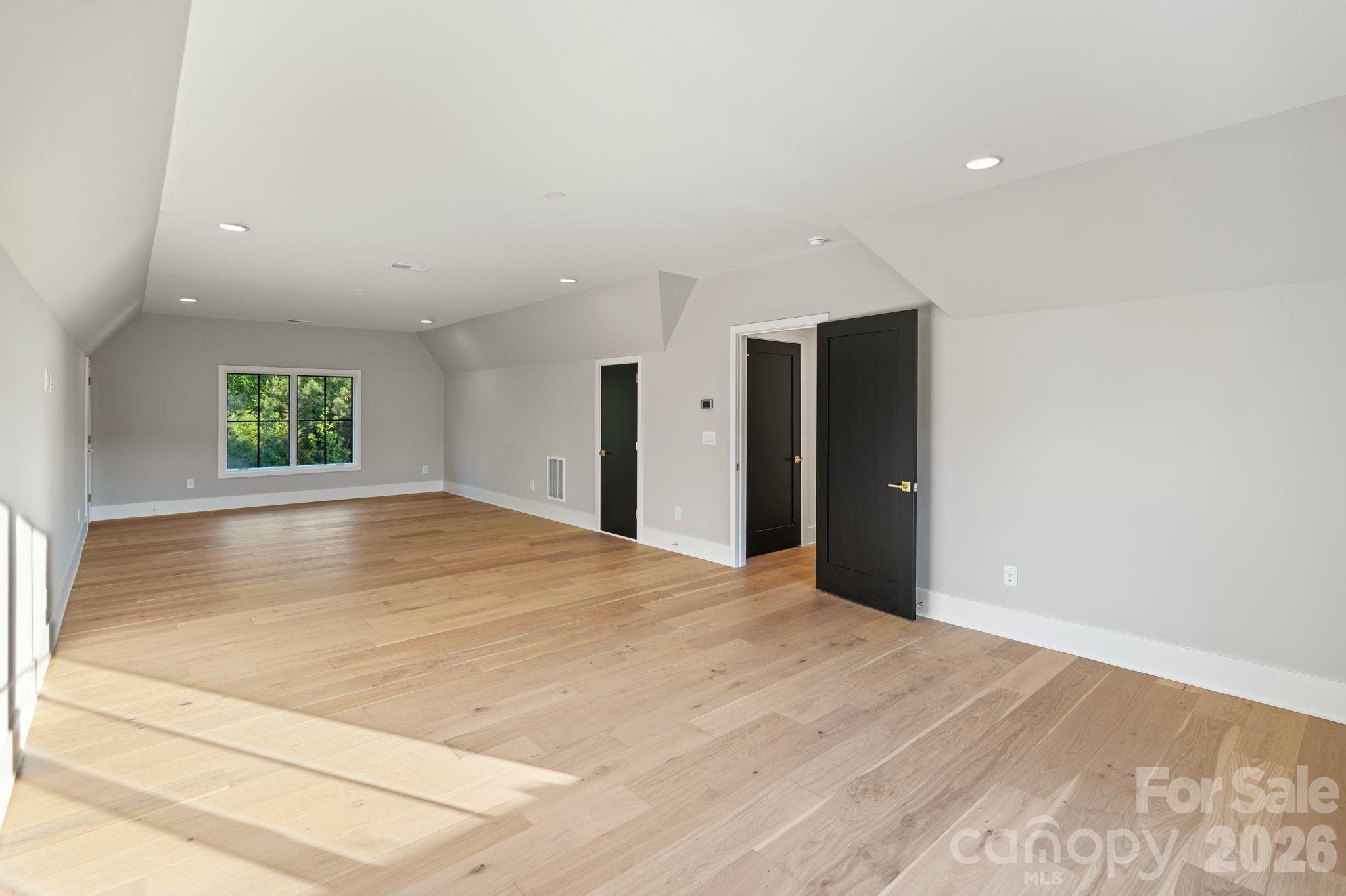 217 Crest Court — Weddington