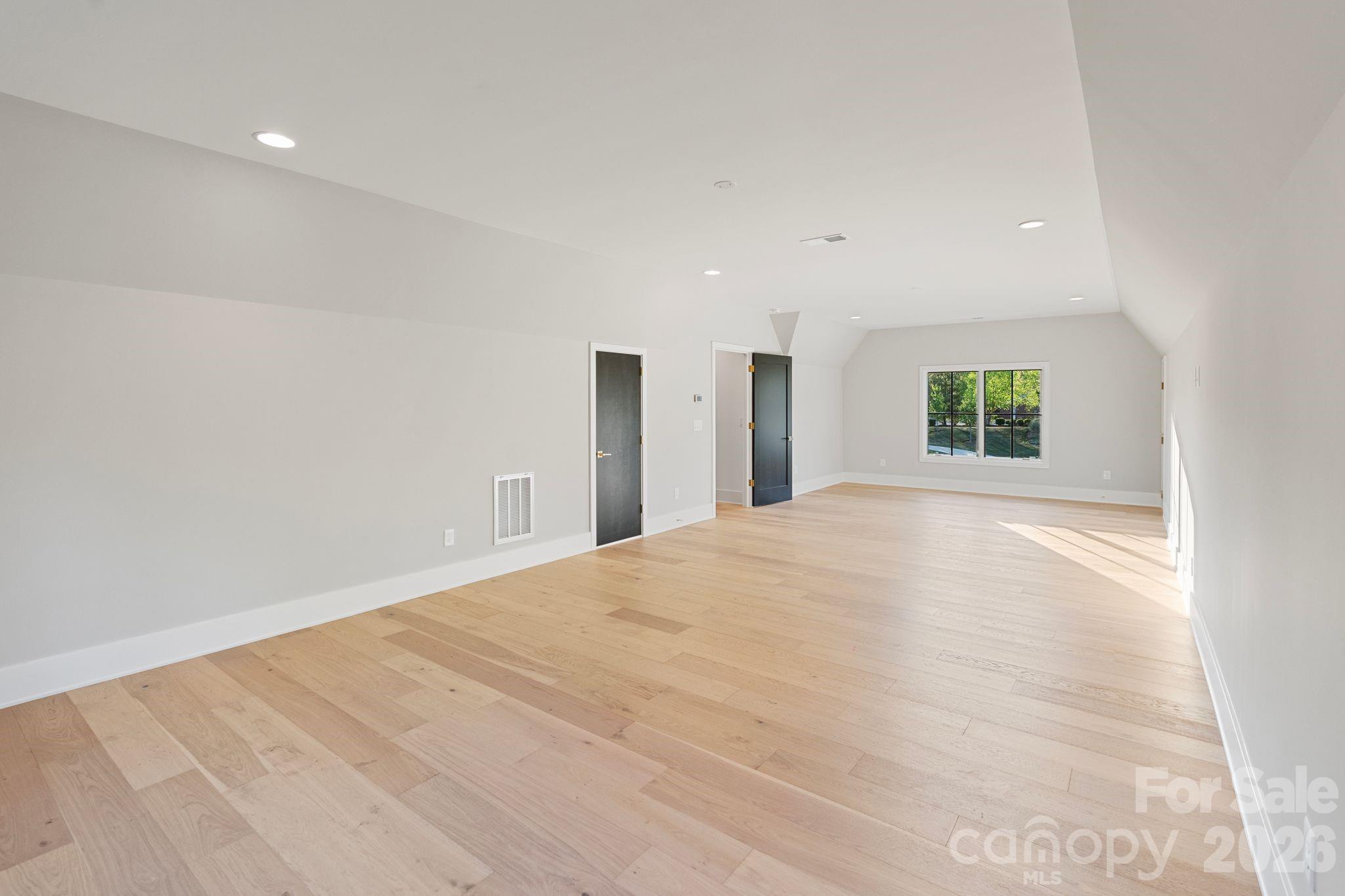 217 Crest Court — Weddington