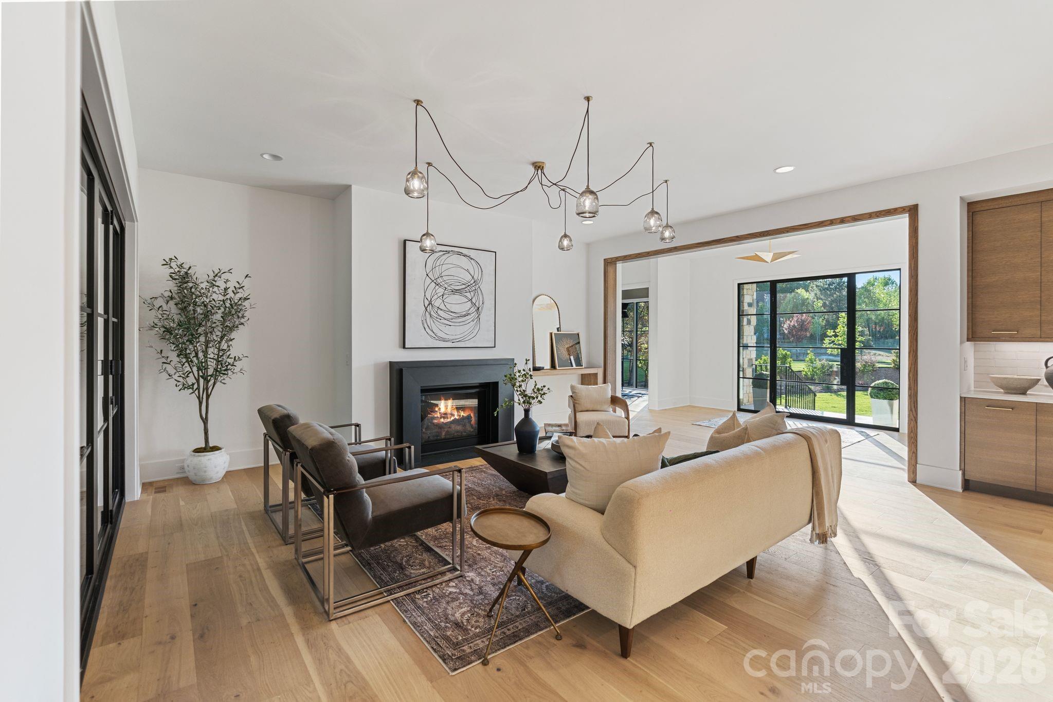 217 Crest Court — Weddington