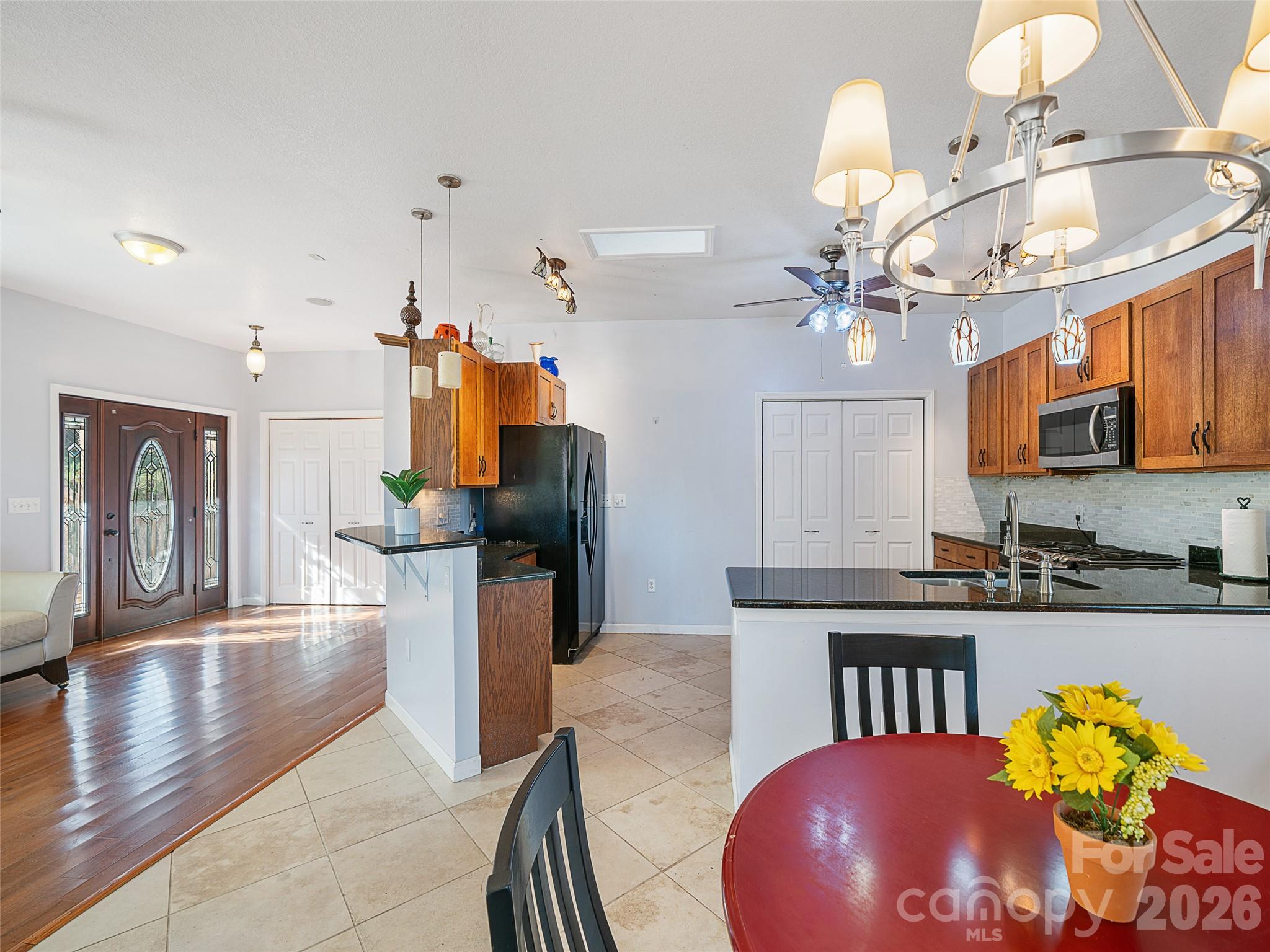 16 Sunny Lane — Mars Hill