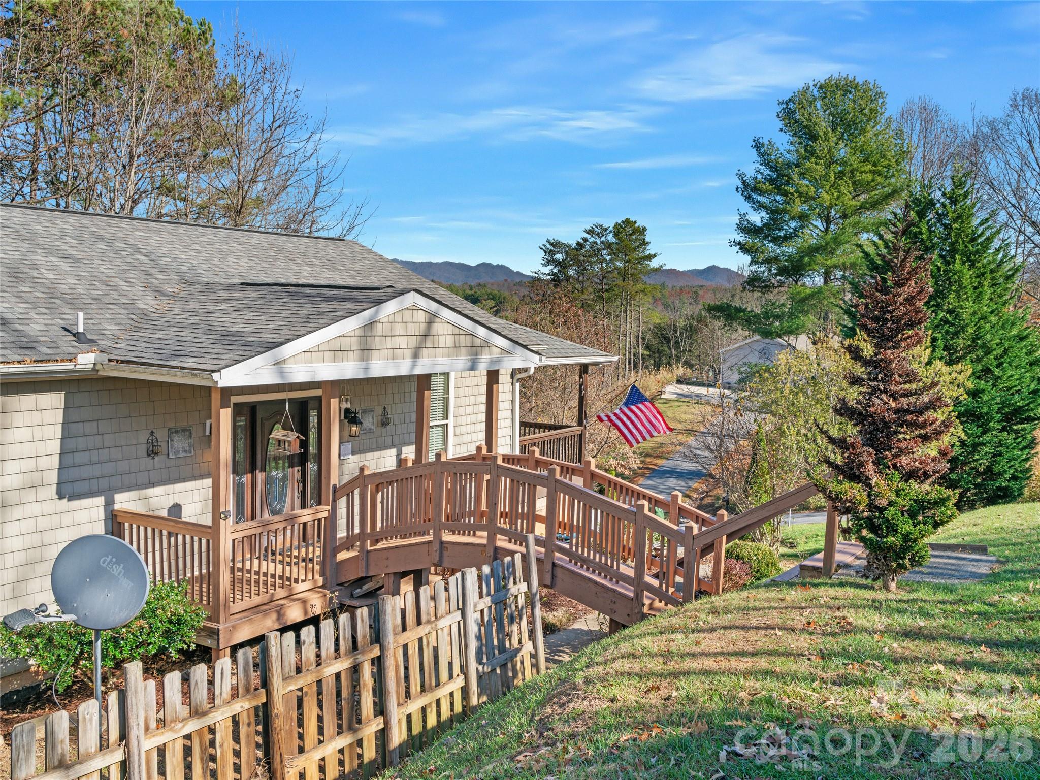 16 Sunny Lane — Mars Hill
