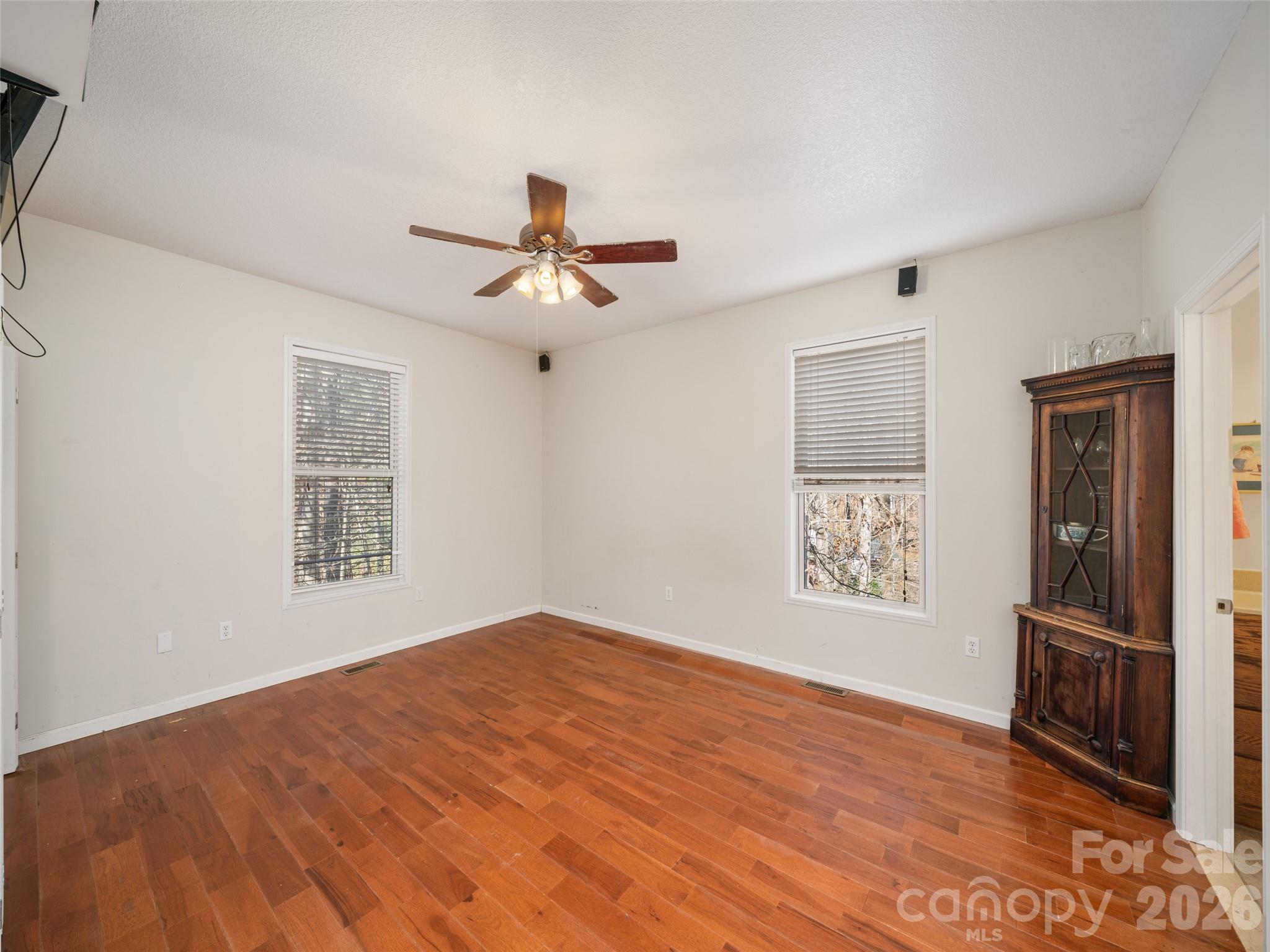 16 Sunny Lane — Mars Hill