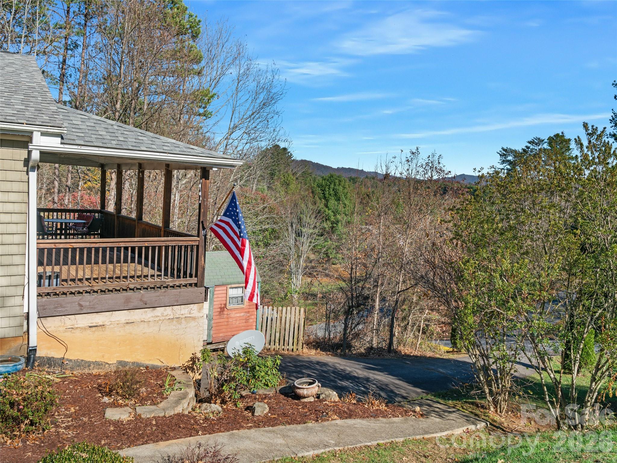 16 Sunny Lane — Mars Hill