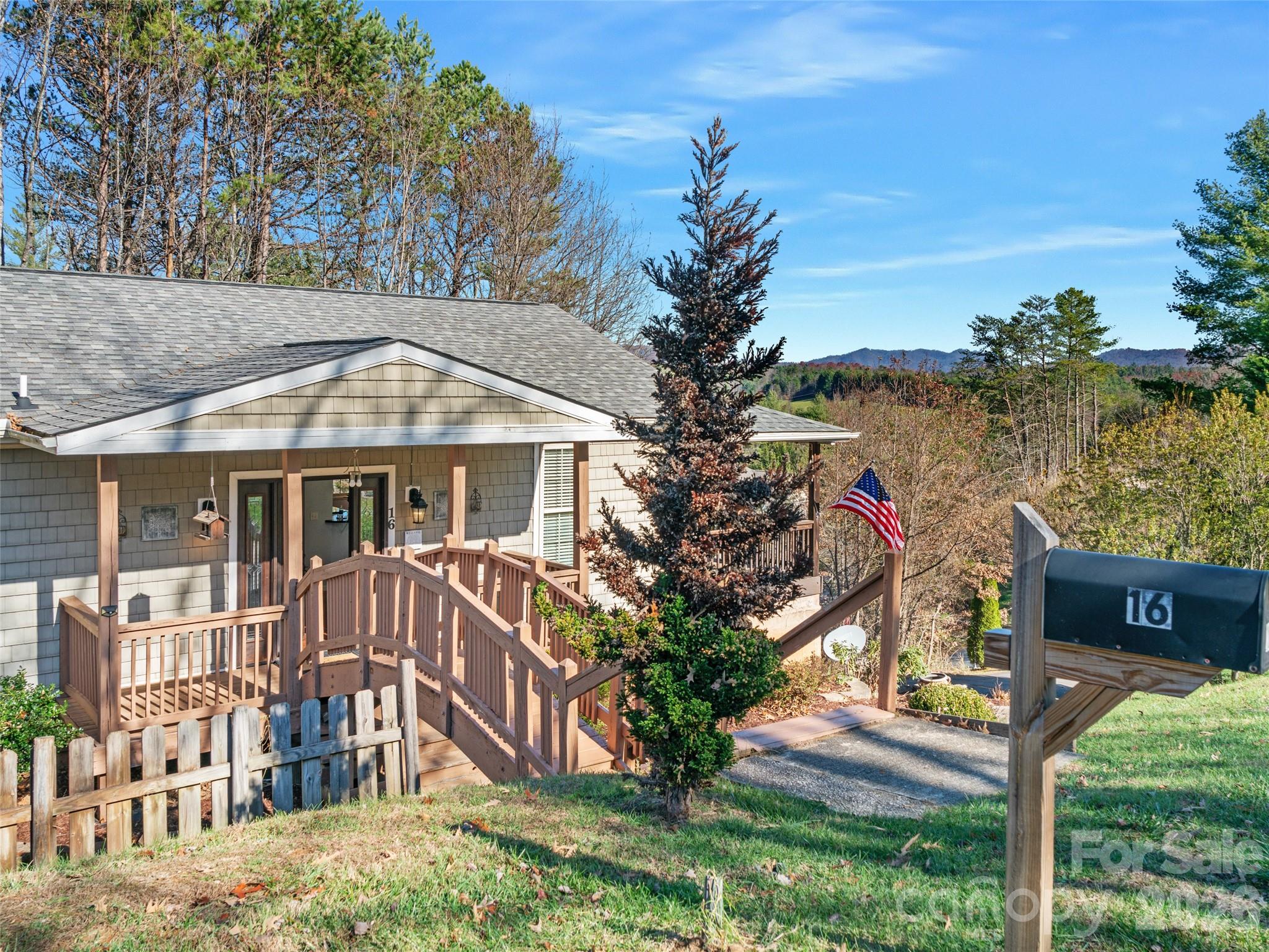 16 Sunny Lane — Mars Hill