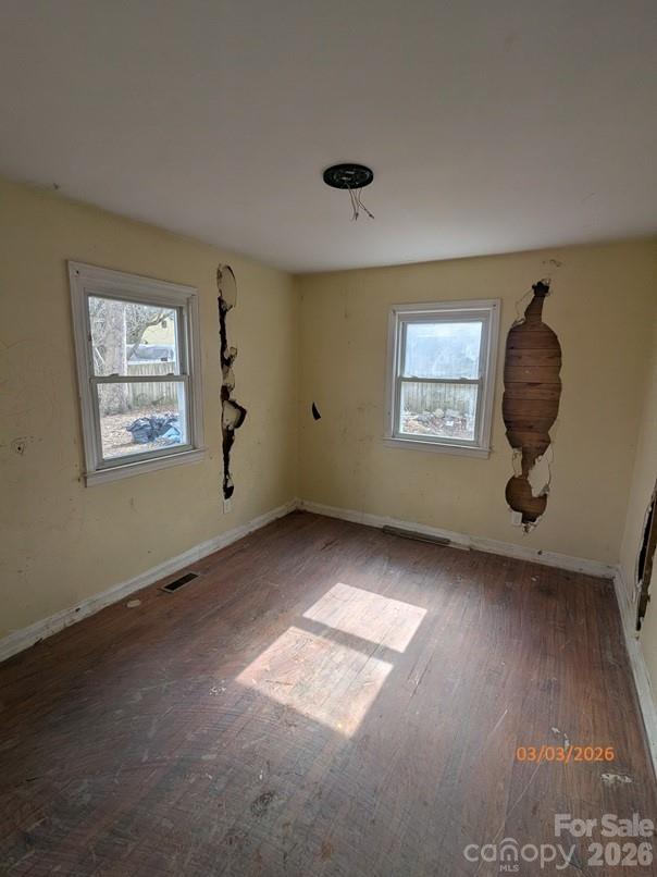379 Oakview Park Road — Asheville