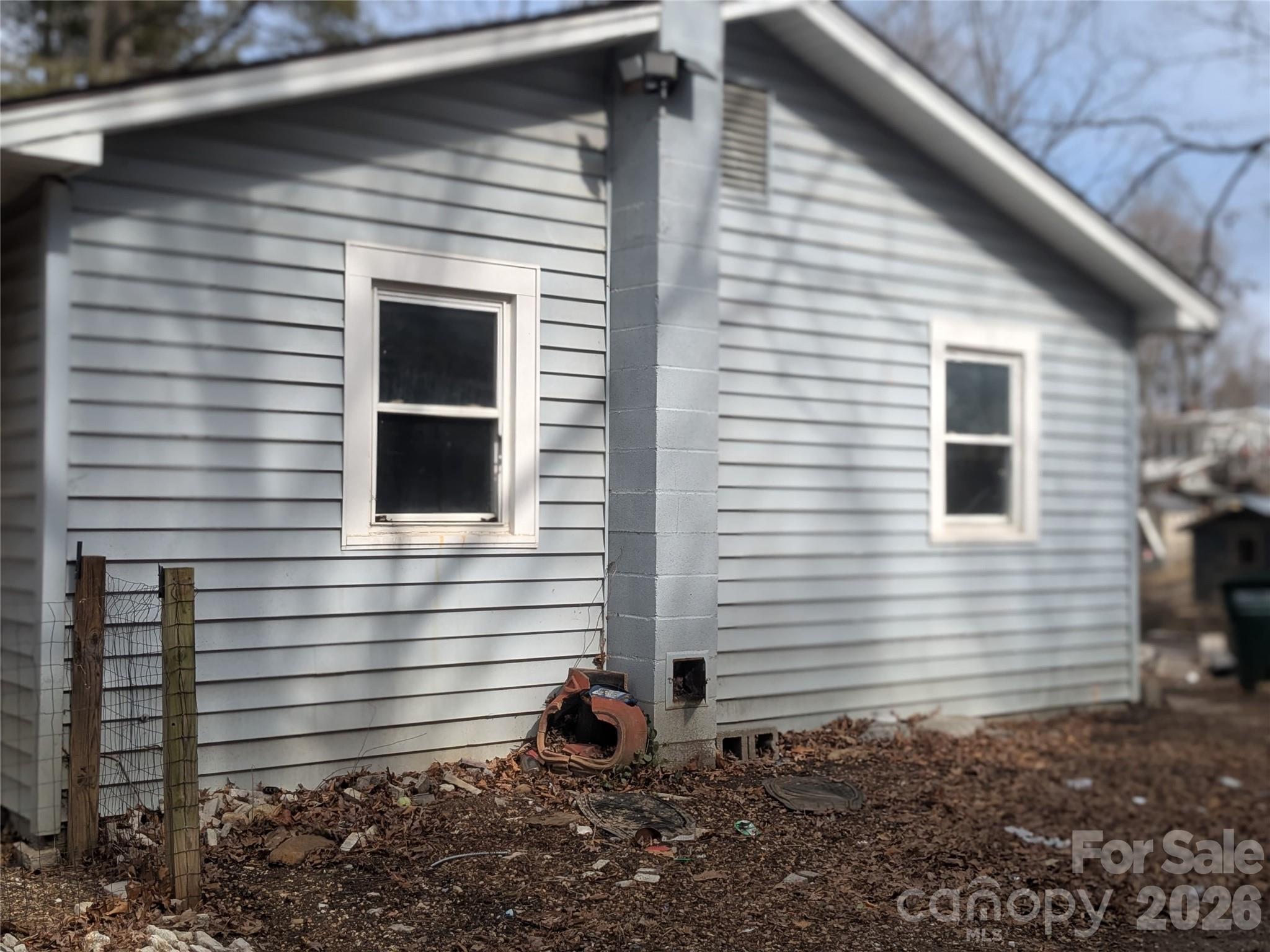 379 Oakview Park Road — Asheville