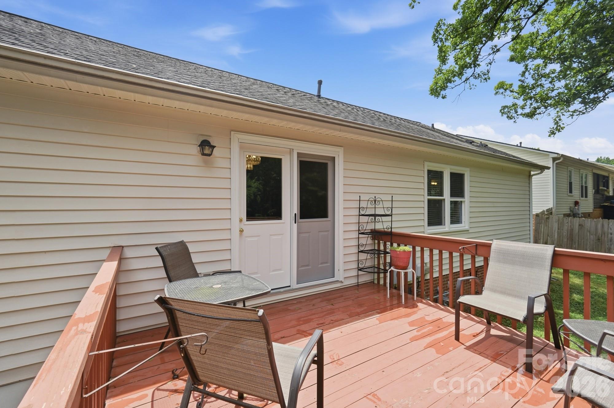 1037 Wilkerson Street — Belmont