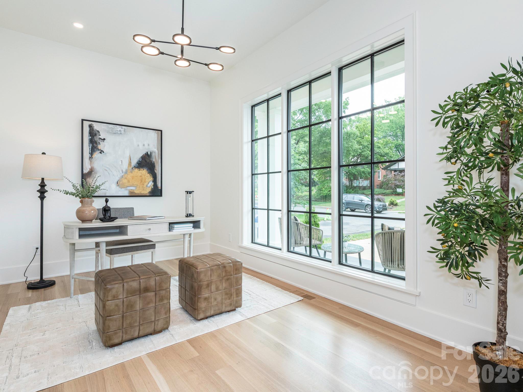 2510 Chesterfield Avenue — Charlotte