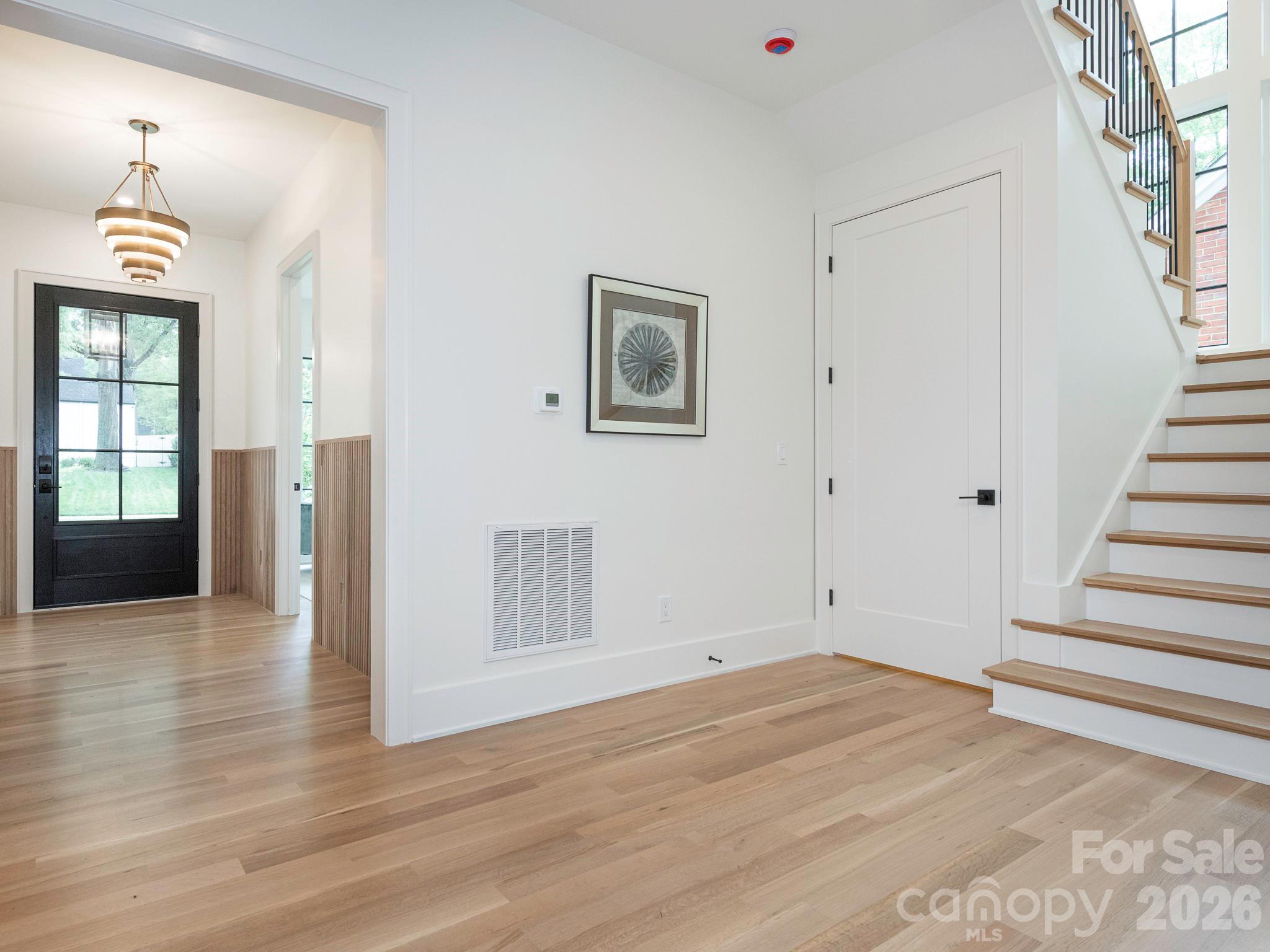 2510 Chesterfield Avenue — Charlotte