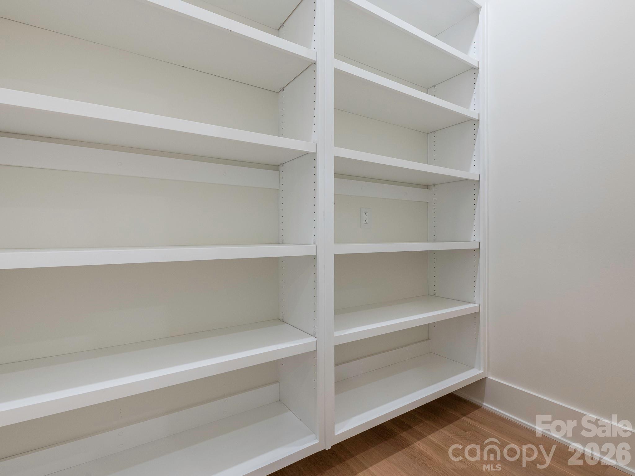 2510 Chesterfield Avenue — Charlotte