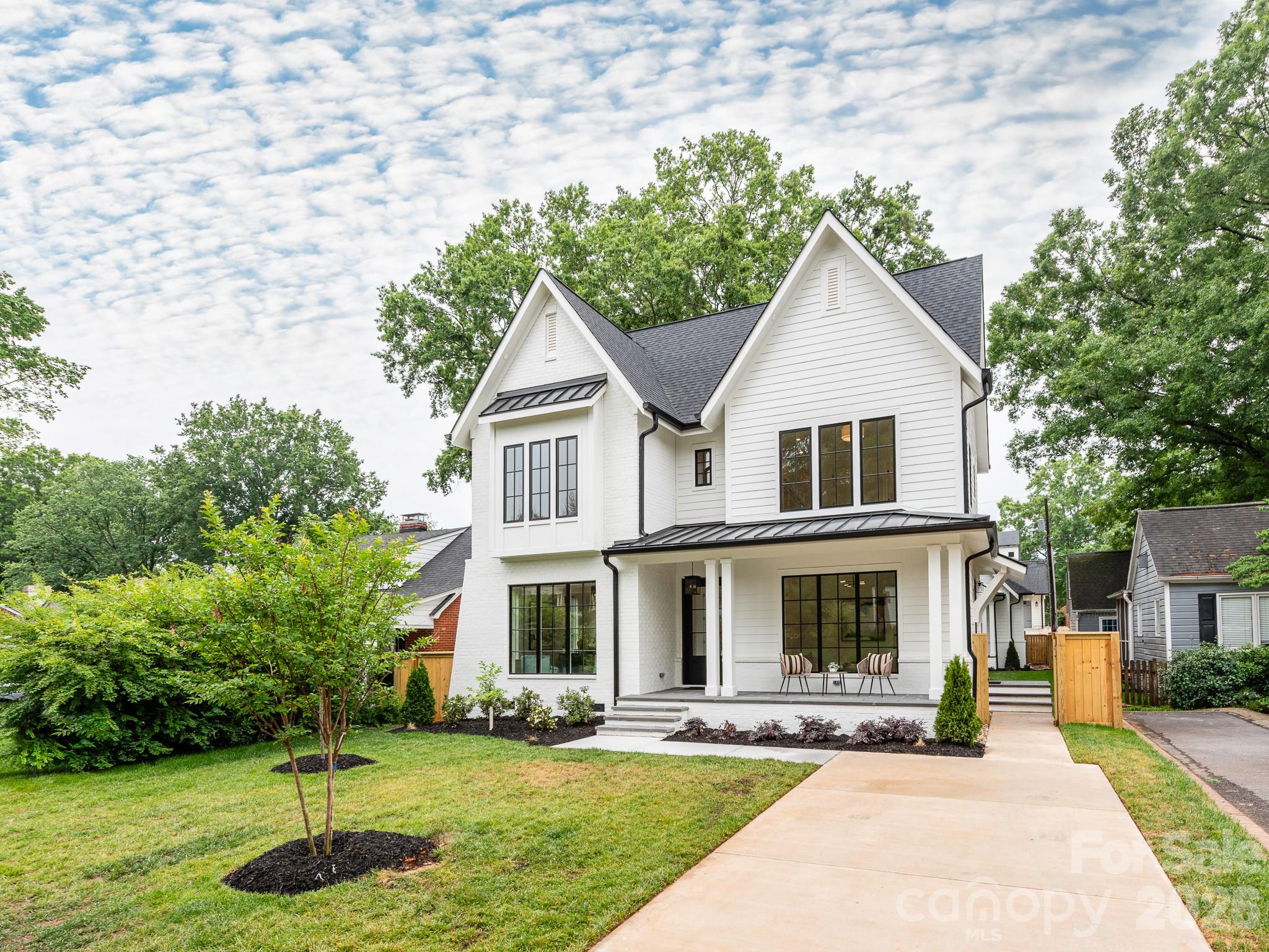 2510 Chesterfield Avenue — Charlotte