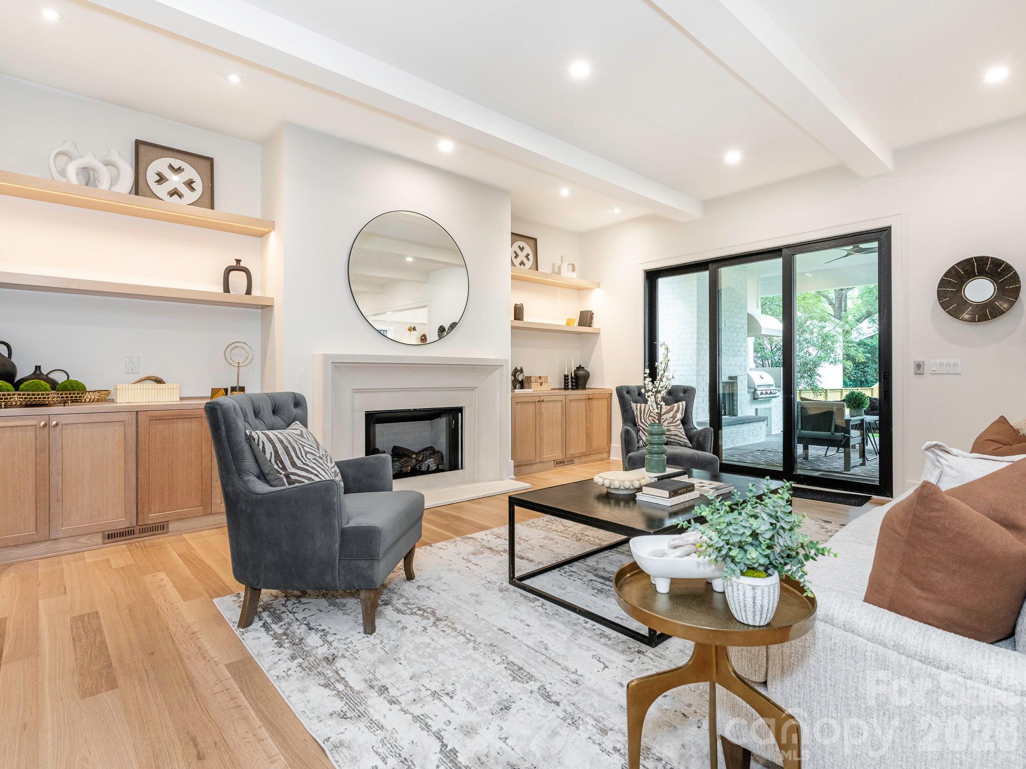 2510 Chesterfield Avenue — Charlotte