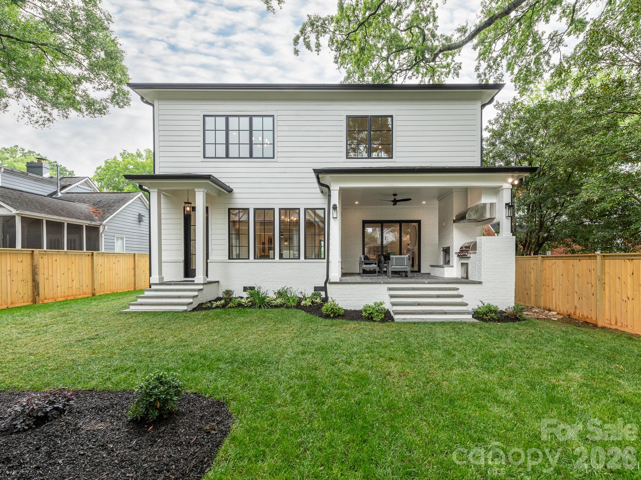2510 Chesterfield Avenue — Charlotte