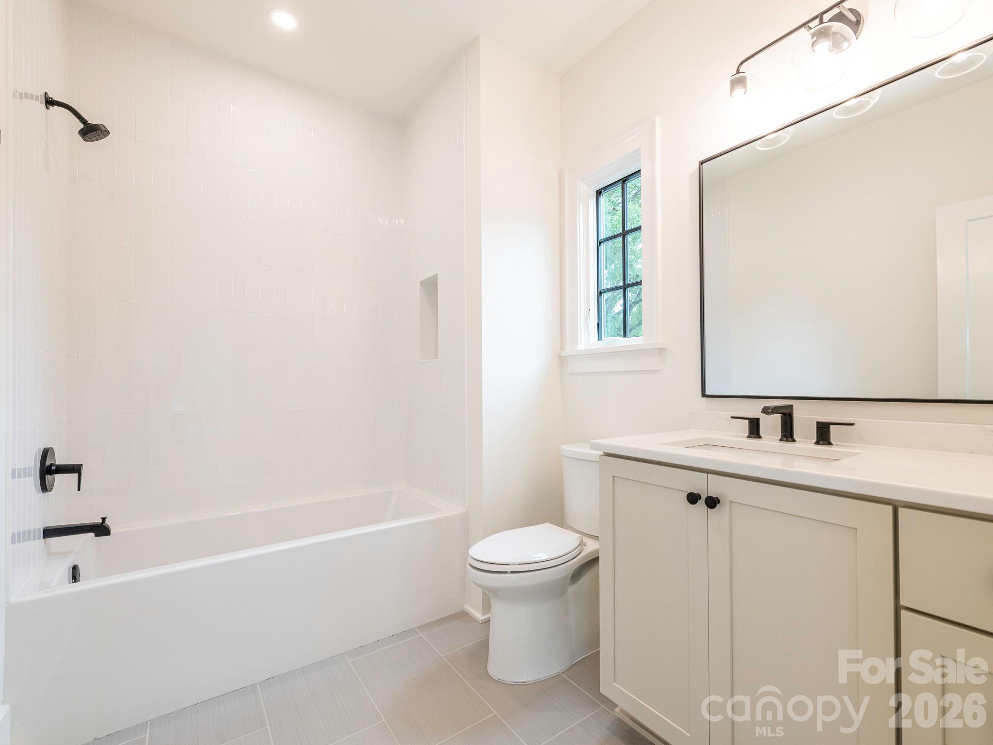 2510 Chesterfield Avenue — Charlotte