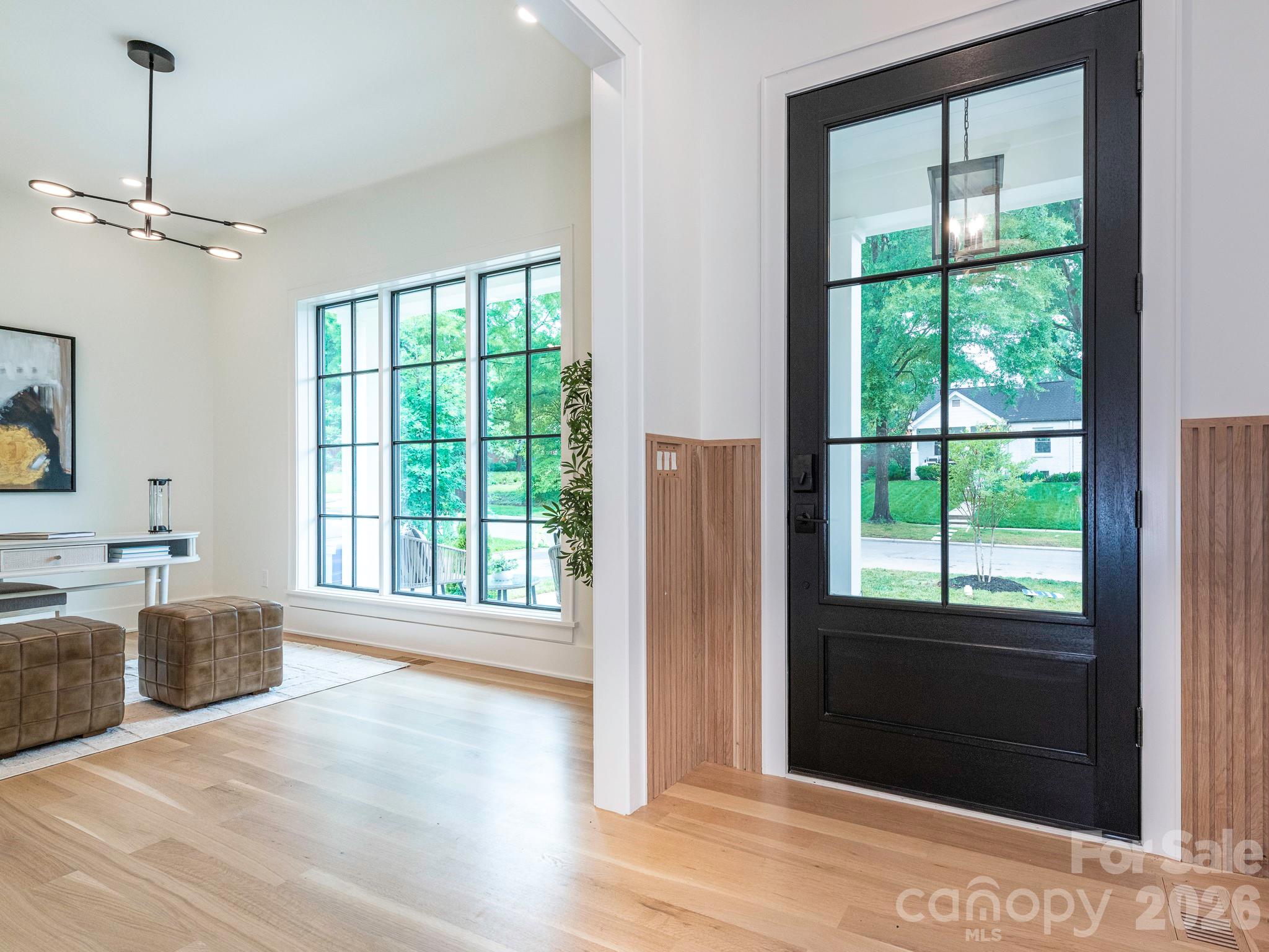 2510 Chesterfield Avenue — Charlotte