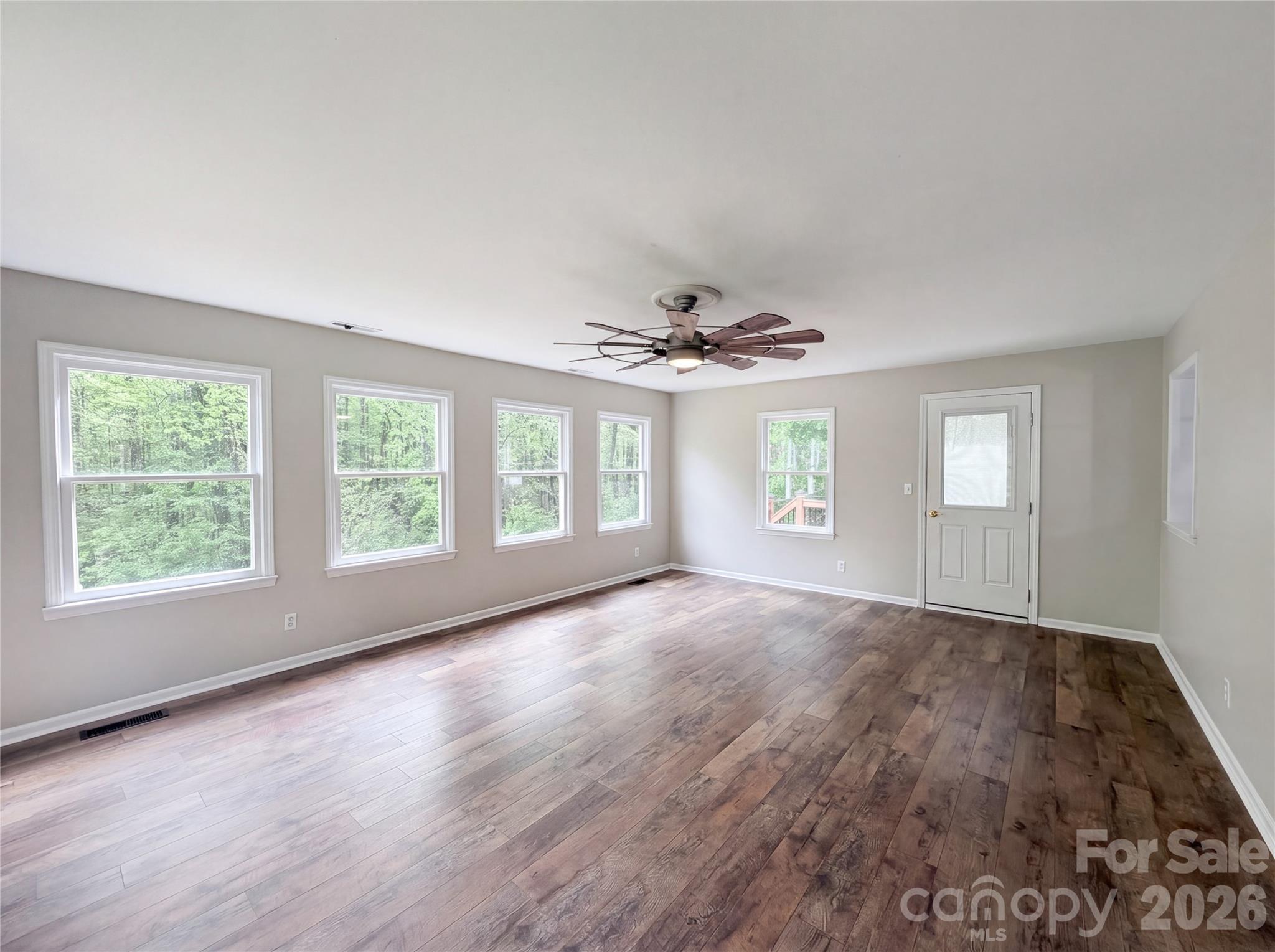 706 Crescent Drive — Cherryville