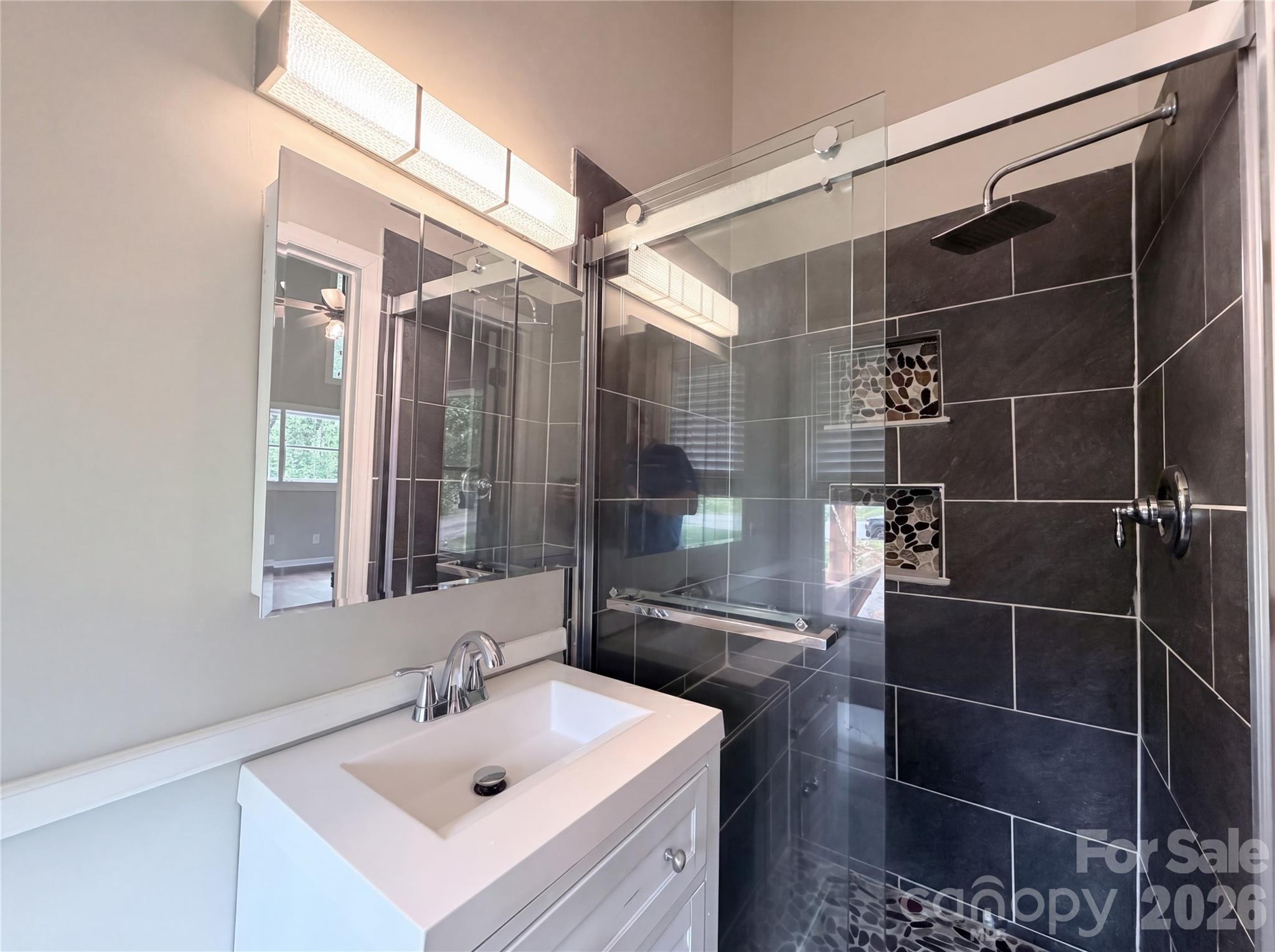 706 Crescent Drive — Cherryville